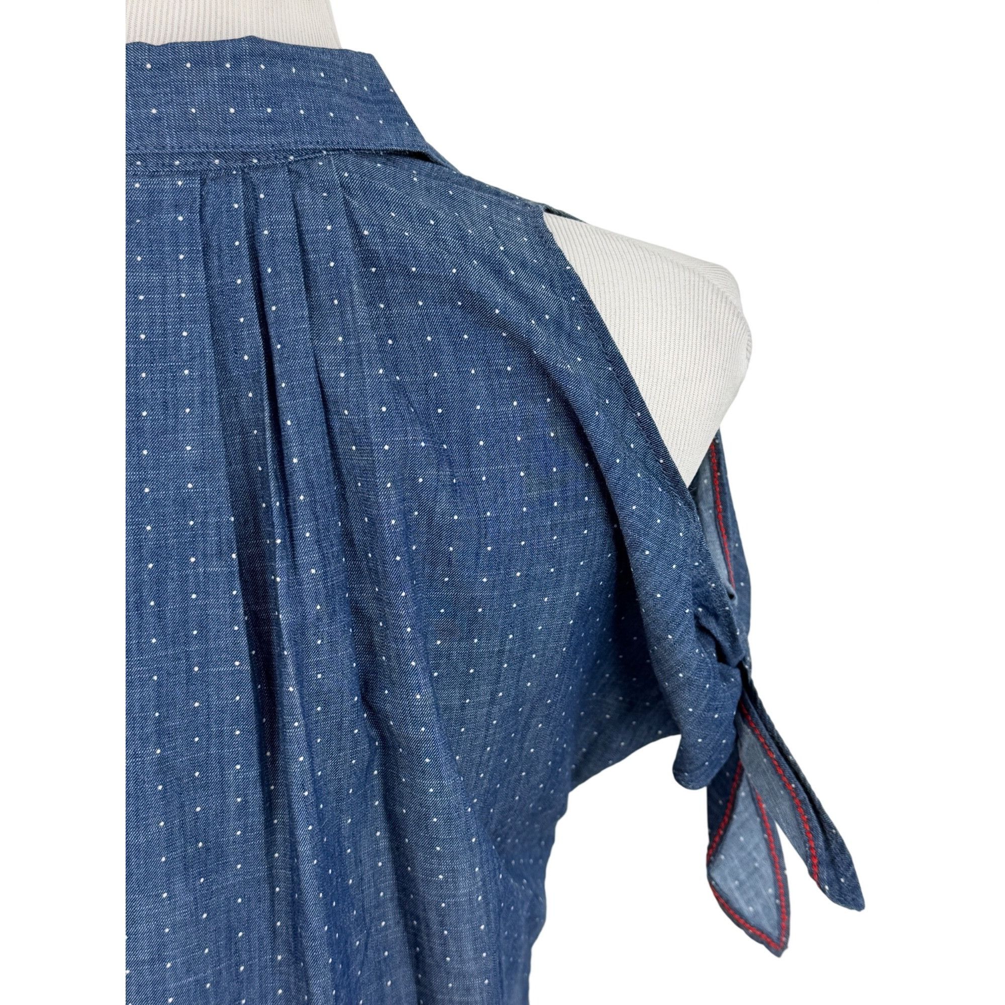 Anthropologie NWT Anthropologie Chambray Cold Shoulder Top | Coastal Cowgi Size L / US 10 / IT 46 - 10 Thumbnail