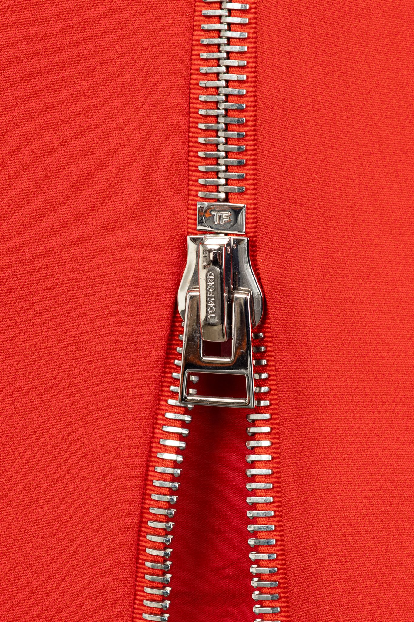 Tom Ford Tom Ford Red Crepe Zip-Trim Pencil Skirt Size 28" / US 6 / IT 42 - 6 Thumbnail