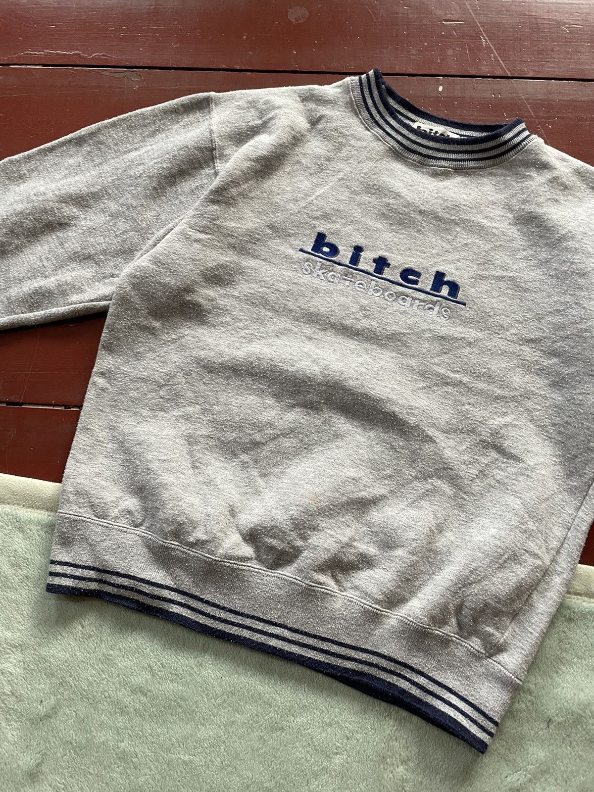 Vintage Vintage 90s Bitch Skateboard Sweater Crewneck Size US L / EU 52-54 / 3 - 5 Thumbnail