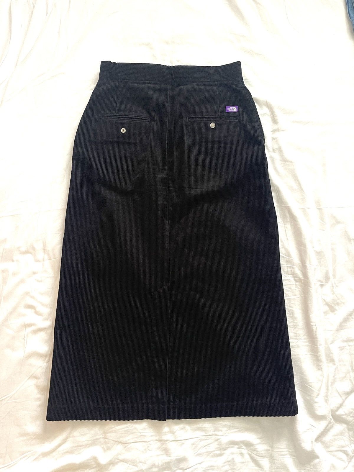 The North Face Purple Label THE NORTH FACE PURPLE LABEL MIDI CORDUROY SKIRT Size 28" / US 6 / IT 42 - 4 Thumbnail