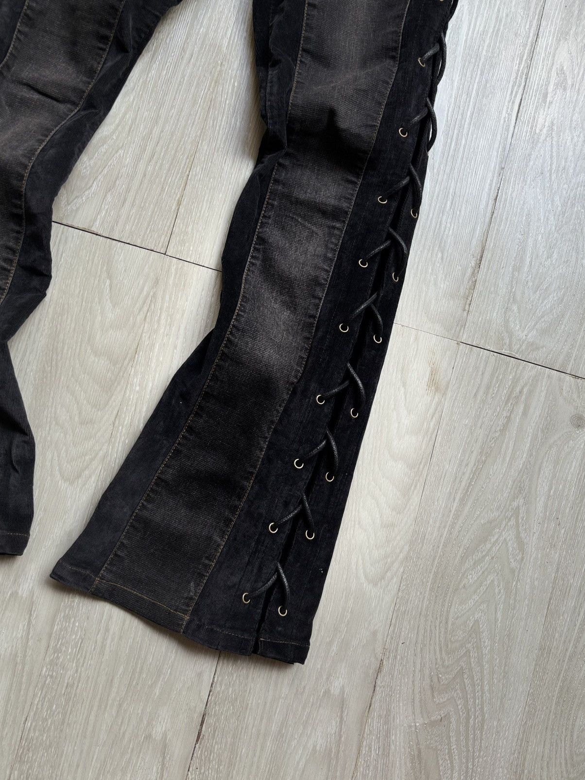 Japanese Brand VERTGARMENTS lace up flare jeans Size US 27 - 4 Thumbnail