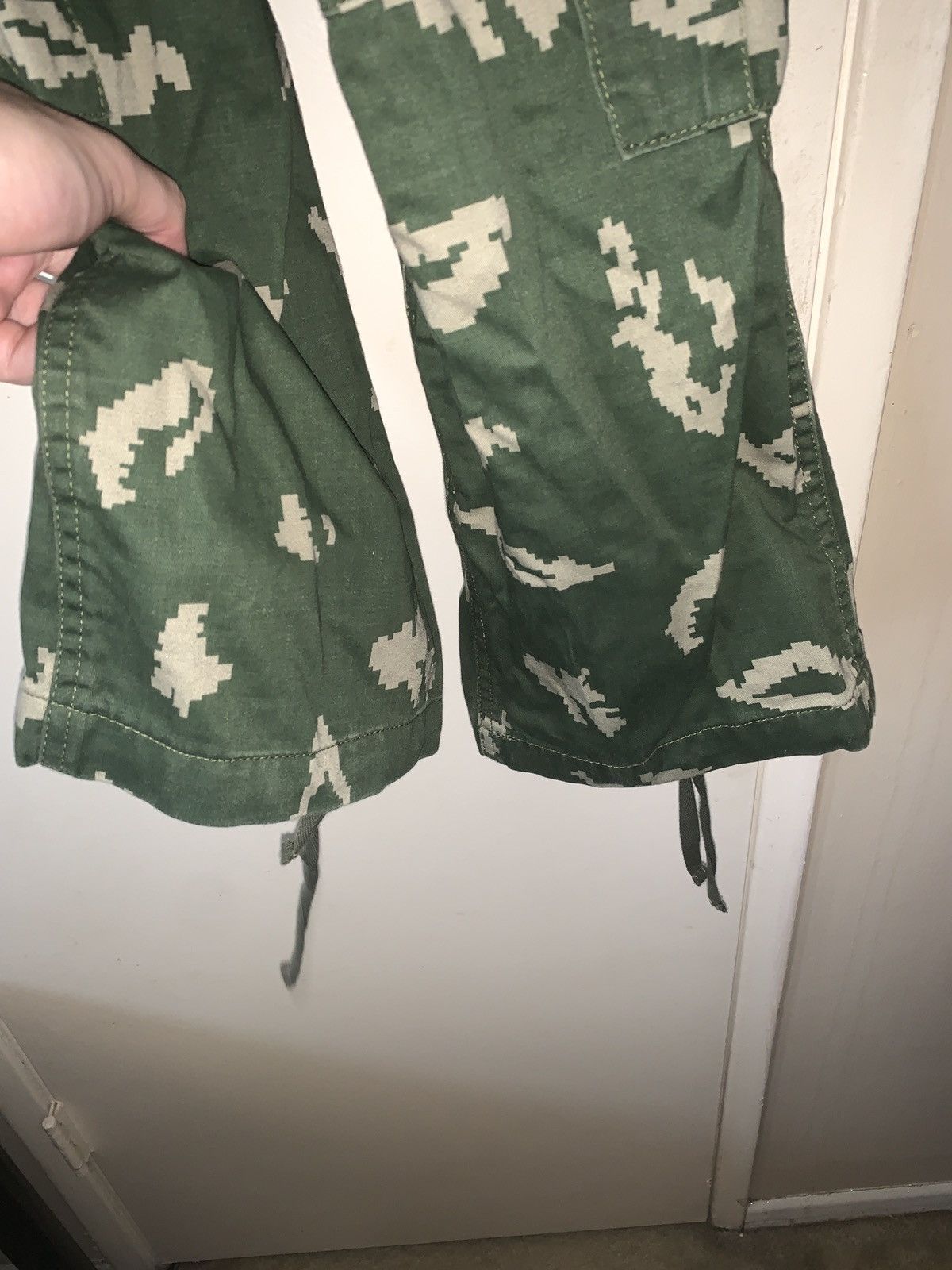 Supreme Supreme Digital Camo cargo pants Size US 32 / EU 48 - 3 Thumbnail