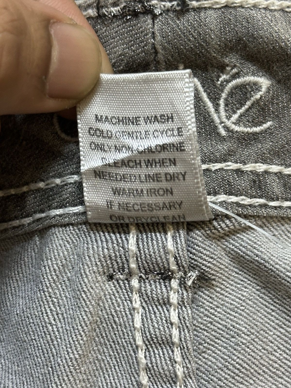 Japanese Brand Vintage Japanese Brand Light Faded Wash Style Flared Jeans Size US 30 / EU 46 - 10 Thumbnail