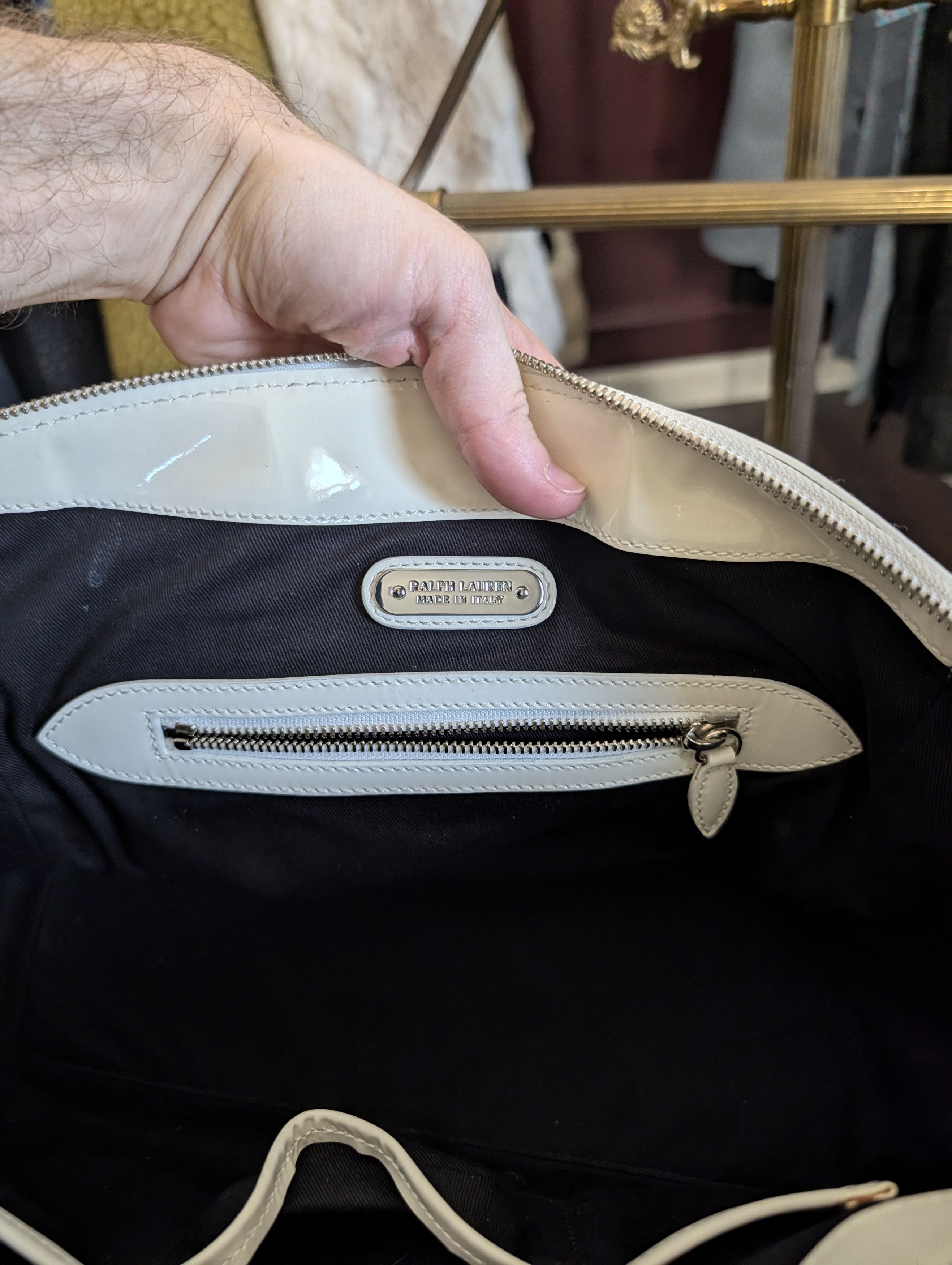 Ralph Lauren Mainline made in Italy logo plaque patent leather handbag Size ONE SIZE - 11 Thumbnail
