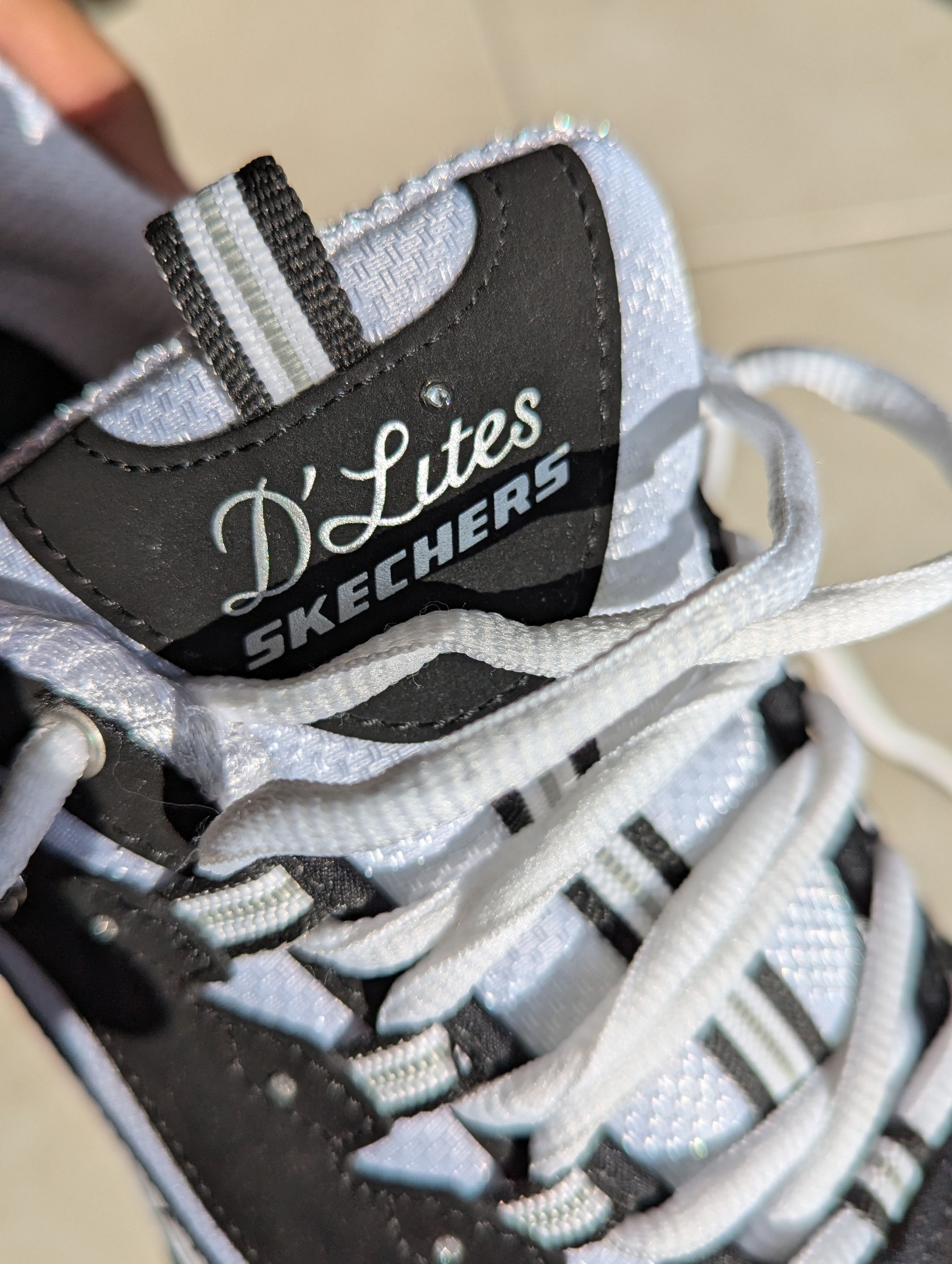 SKECHERS D'Lite Skechers Size US 9 / IT 39 - 2 Thumbnail