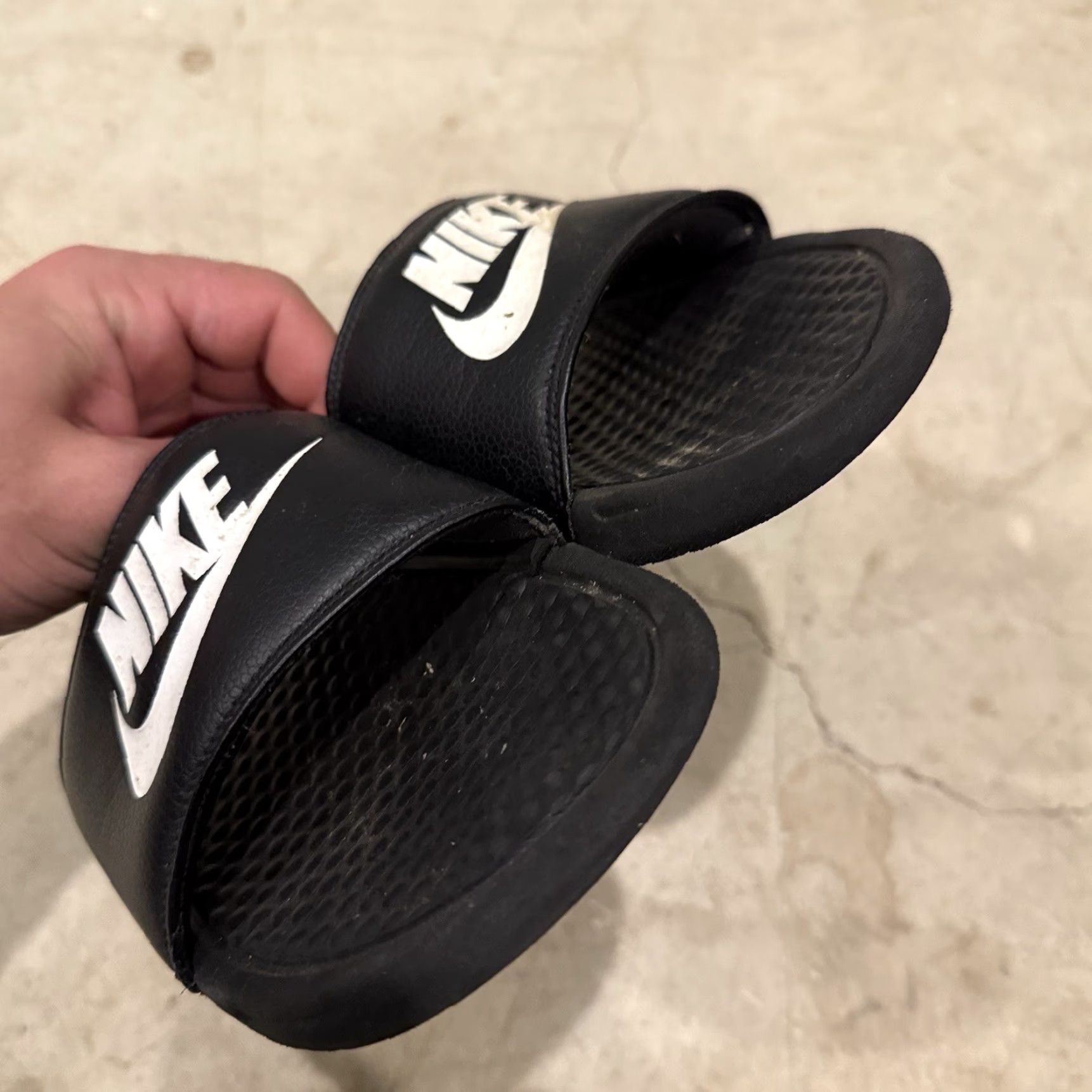 Nike VINTAGE? No — Nike Benassi JDI Sandlas Mens Size 7 Black White Slip On Slides 343880-090 Size ONE SIZE - 3 Thumbnail