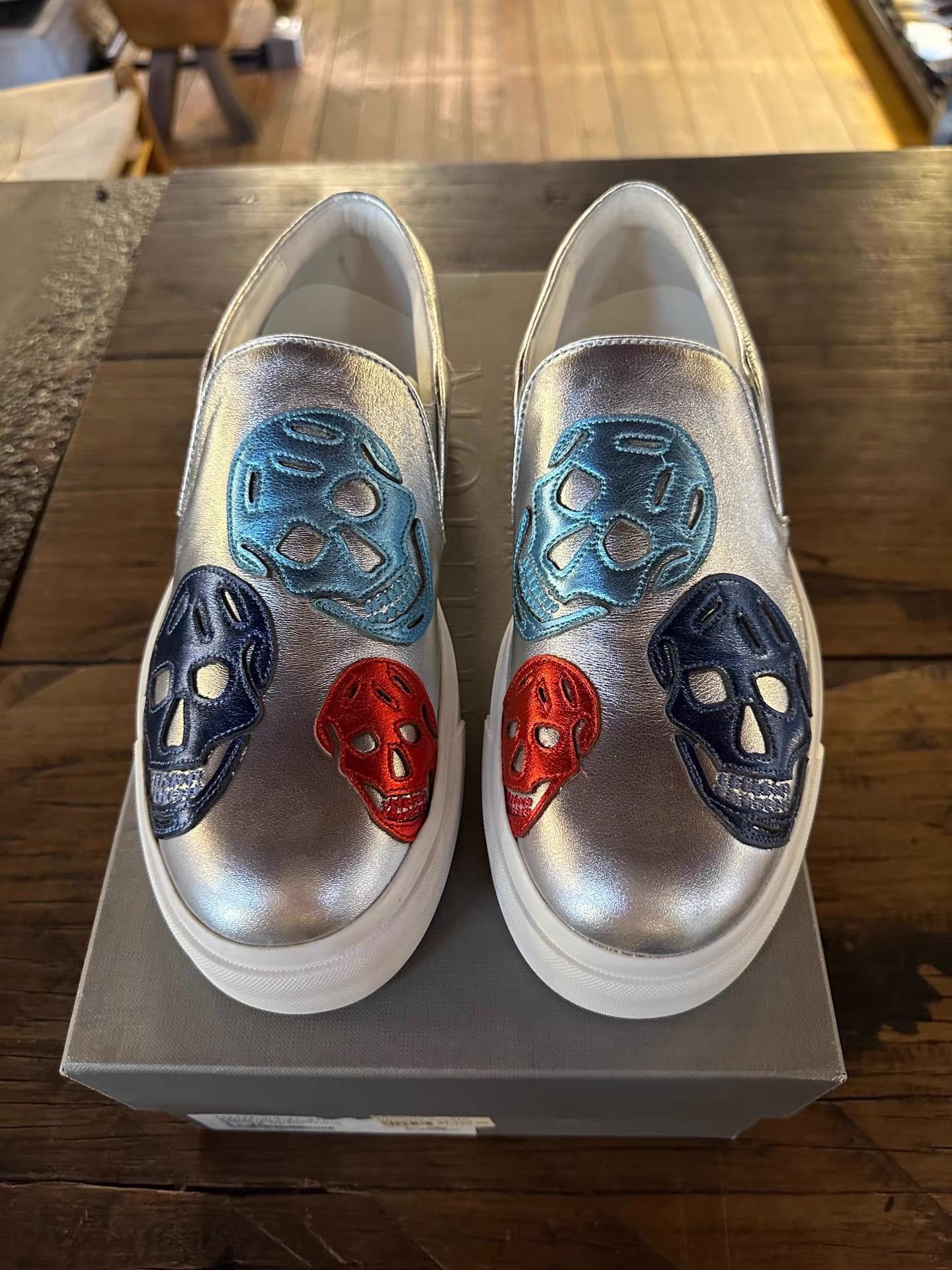 Alexander McQueen Alexander McQueen 16FW Leather Skull Slip‑Ons Ｑ25 Size US 7 / EU 40 - 5 Thumbnail