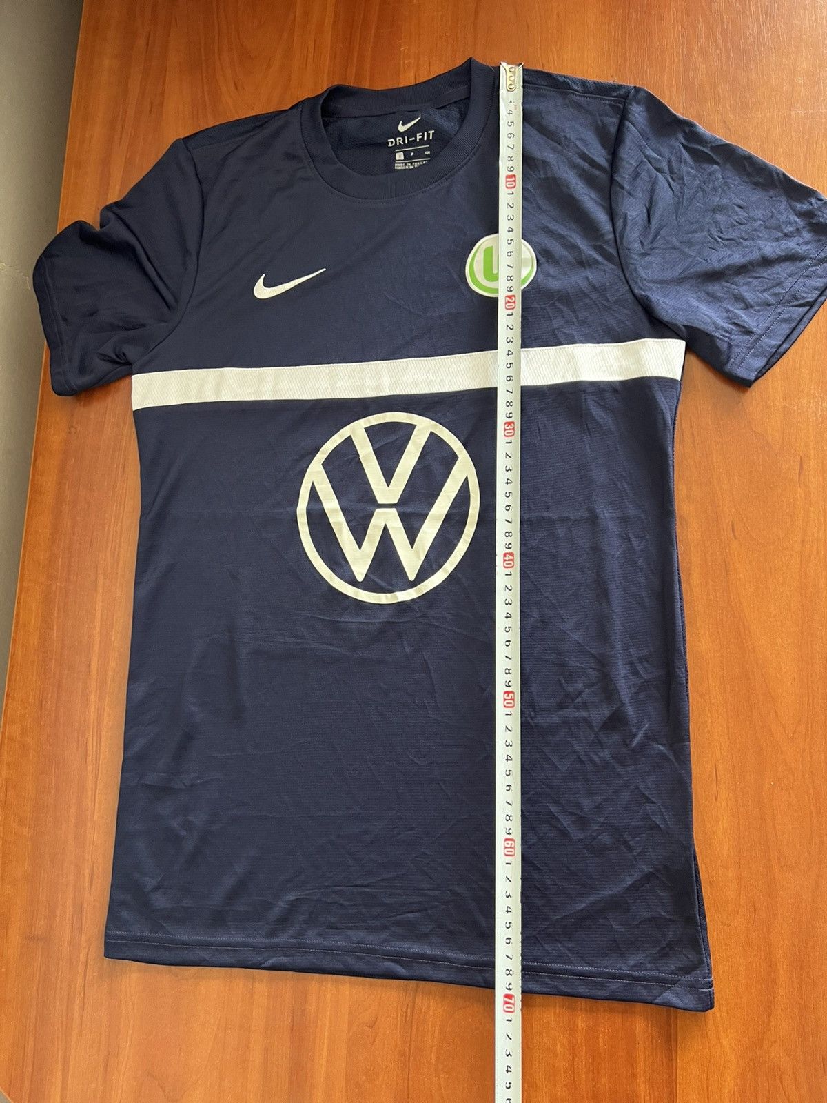 Nike 2019/20 WOLFSBURG TRAINING SOCCER JERSEY FOOTBALL SHIRT NIKE Size US S / EU 44-46 / 1 - 11 Thumbnail