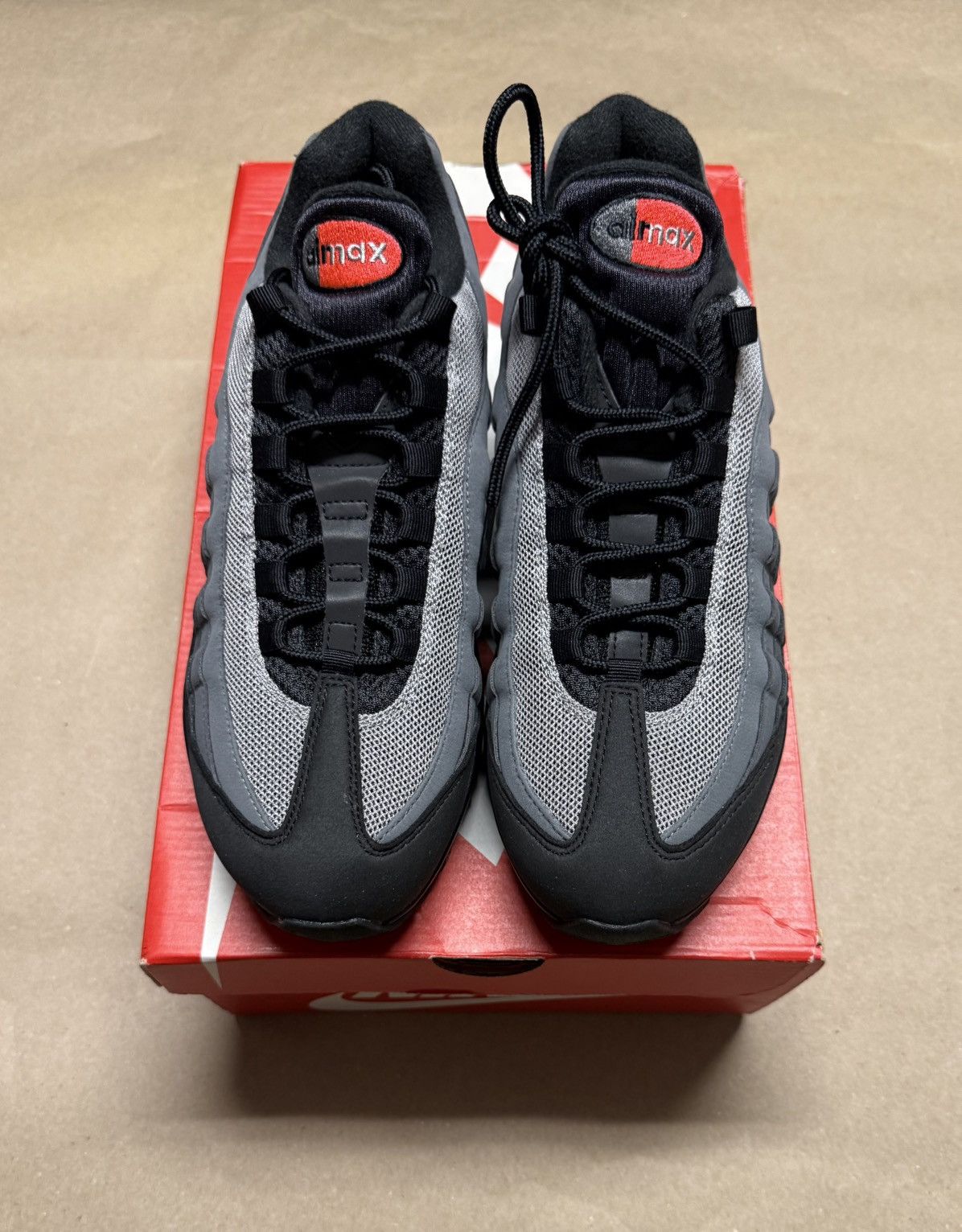 Nike Nike Air Max 95 OG Bright Crimson size 9.5 Men’s running NEW Size US 9.5 / EU 42-43 - 3 Thumbnail