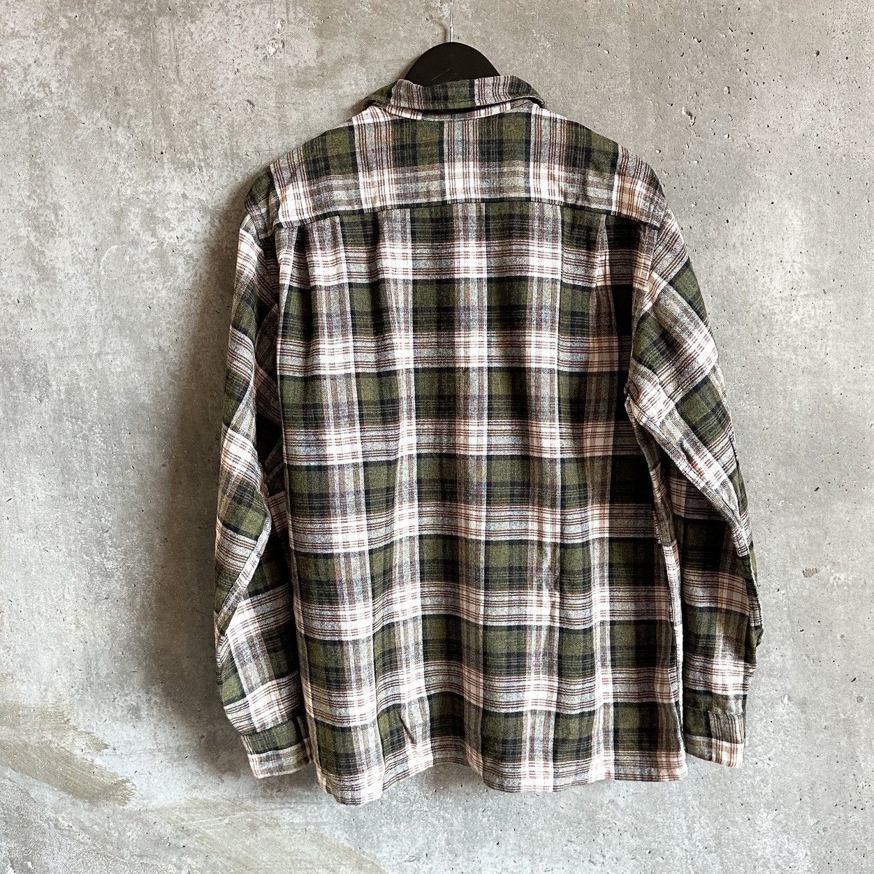 Vintage Vintage 60’s Plaid Button Up Flannel Shirt Size US L / EU 52-54 / 3 - 3 Thumbnail
