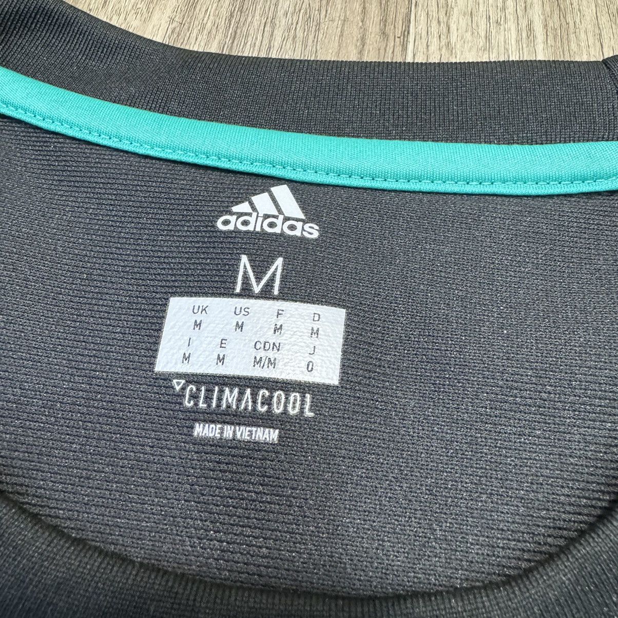 Adidas Real madrid 17/18 longsleeves away shirt #4 Sergio Ramos Size US M / EU 48-50 / 2 - 9 Thumbnail