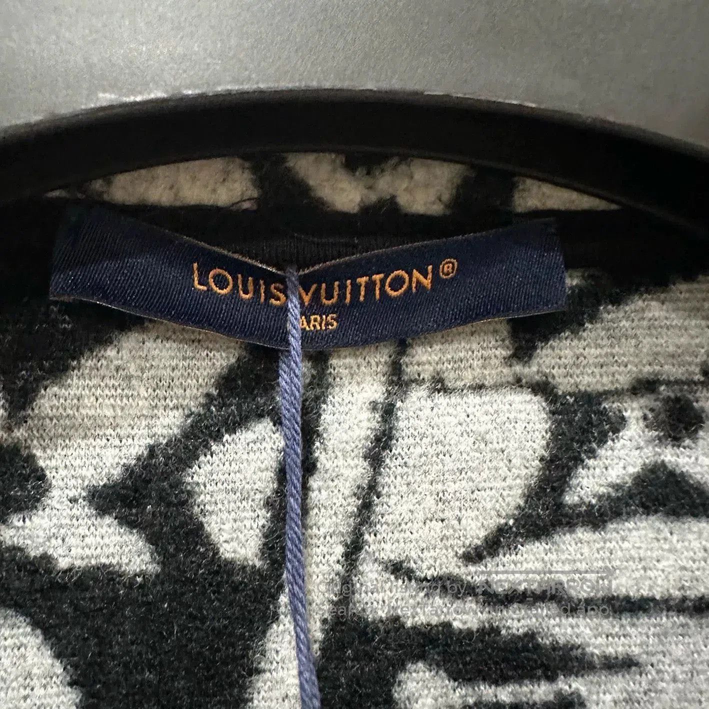 Louis Vuitton wool graphic jacket by louis vuitton. Size US XL / EU 56 / 4 - 4 Thumbnail
