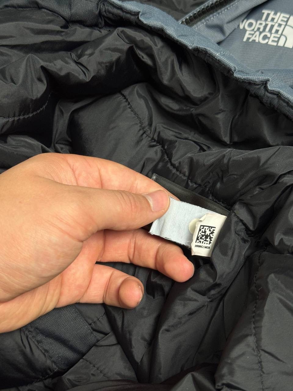 The North Face TNF DryVent Hooded Jacket Gray Size US L / EU 52-54 / 3 - 11 Thumbnail