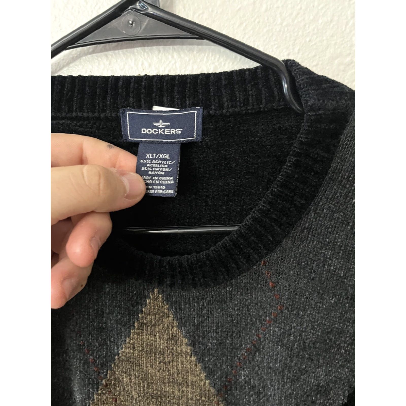 Dockers VINTAGE Dockers Mens XLT Black Velour Argyle Sweater Pullover Big & Tall XLT Black Mens Pullover Argyle Velour Sweater Size US XL / EU 56 / 4 - 3 Thumbnail