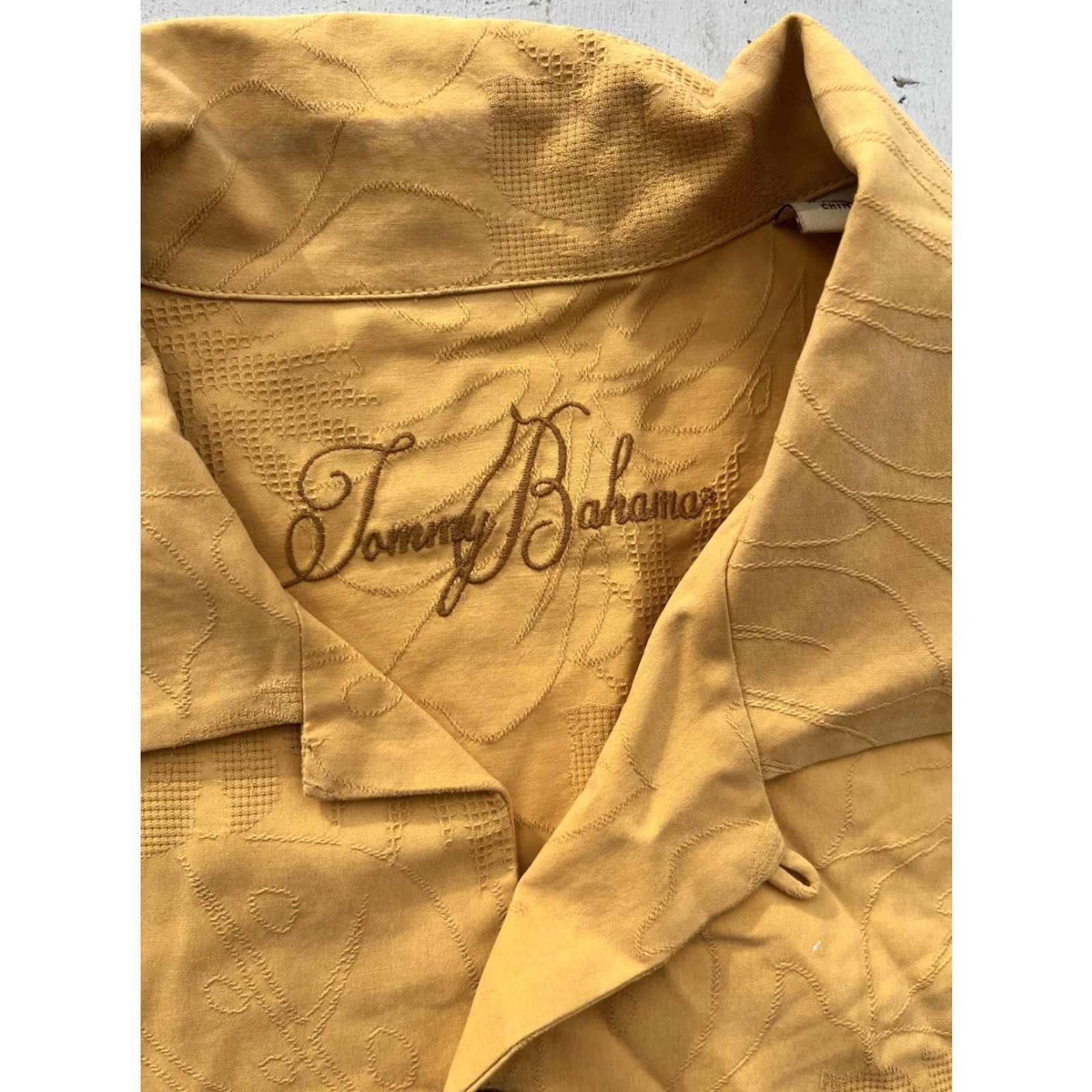Tommy Bahama VINTAGE? (No) — Not vintage. Size US L / EU 52-54 / 3 - 4 Thumbnail