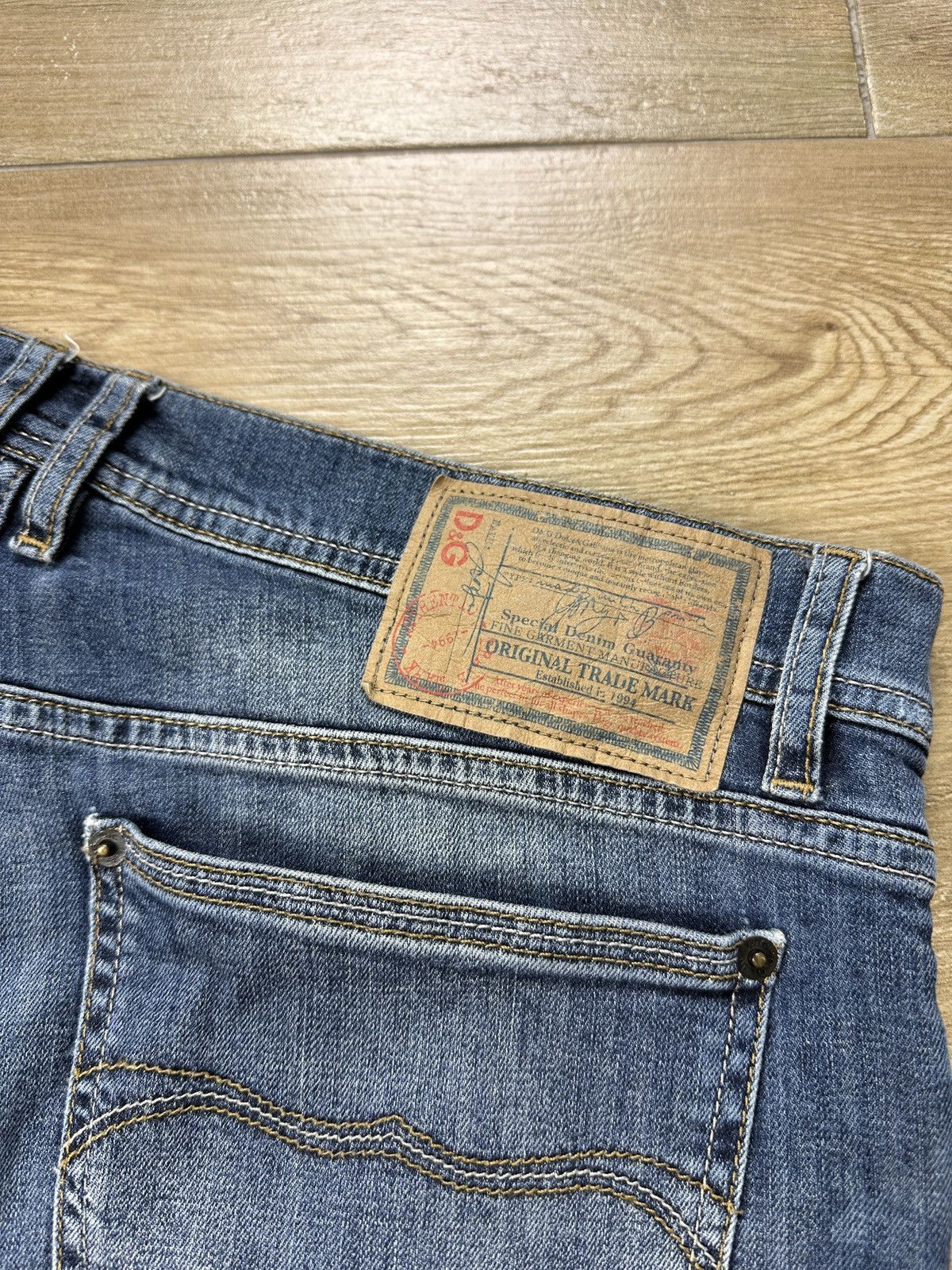 Dolce & Gabbana × Vintage Vintage Y2K Dolce & Gabbana Denim Shorts Size US 34 / EU 50 - 12 Thumbnail