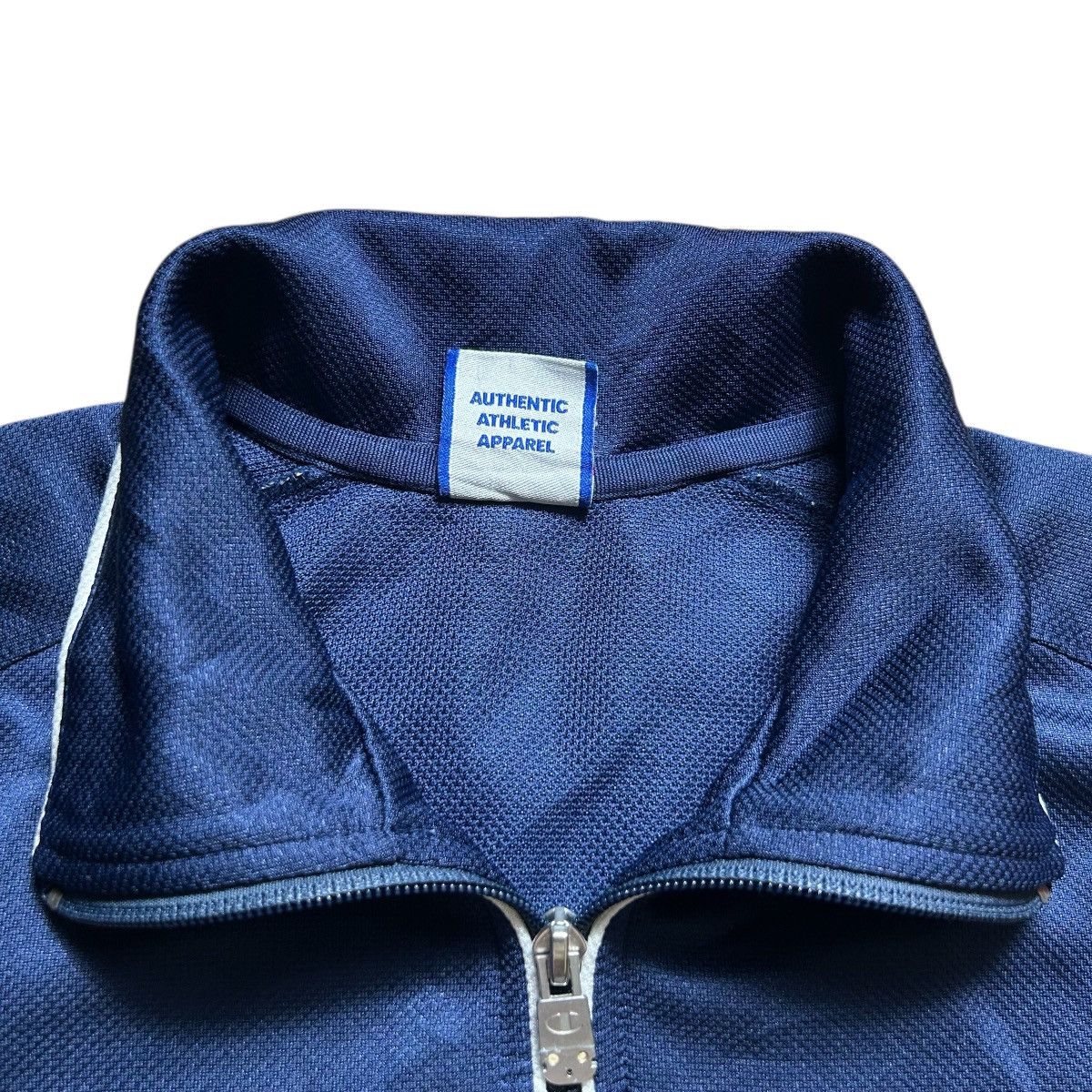 Champion Vintage Champion Big Logo Zipper Jacket Size US M / EU 48-50 / 2 - 5 Thumbnail