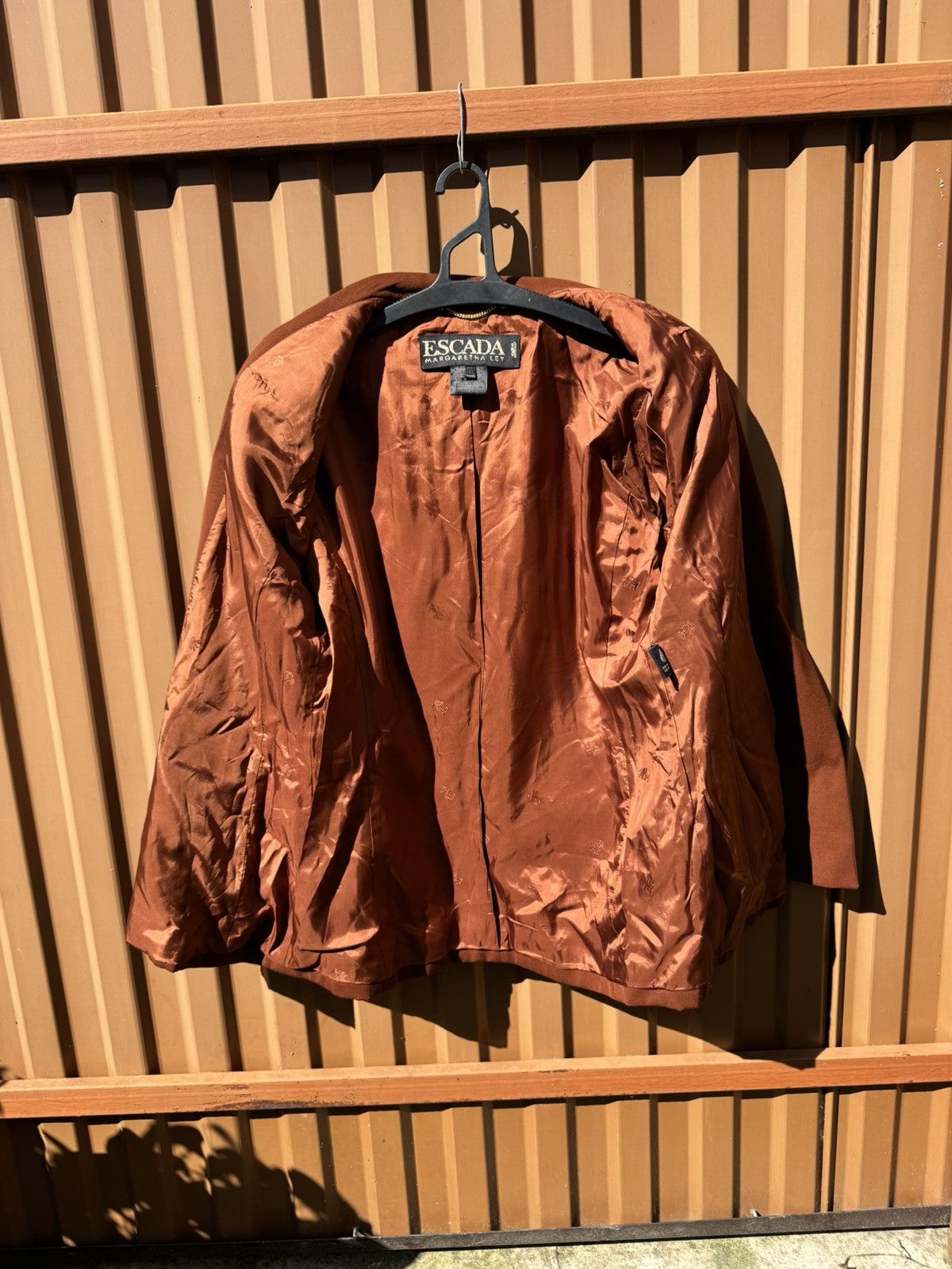 Escada Vintage Escada Viscose Luxury Blazer Made in Germany Size M / US 6-8 / IT 42-44 - 9 Thumbnail