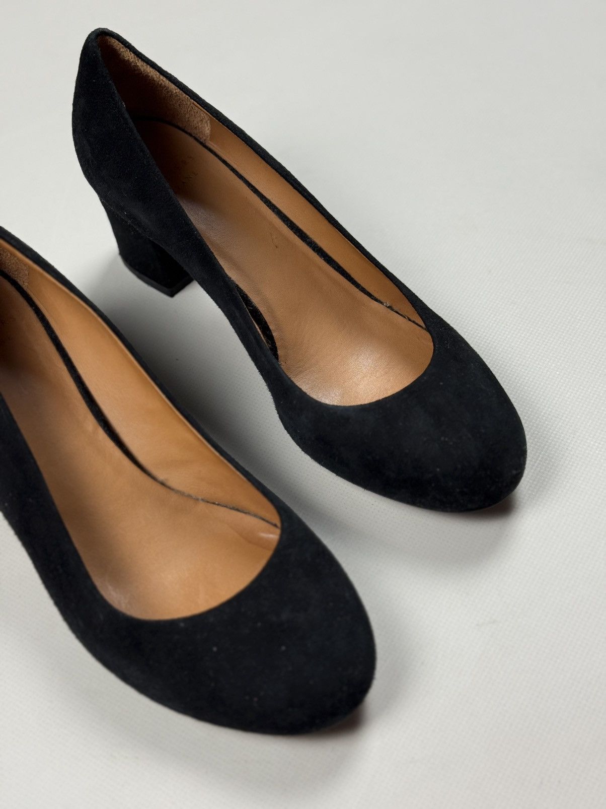 Sezane Les Souliers Sezane Ladies Suede Pump Block Heels Shoes Size US 7 / IT 37 - 5 Thumbnail