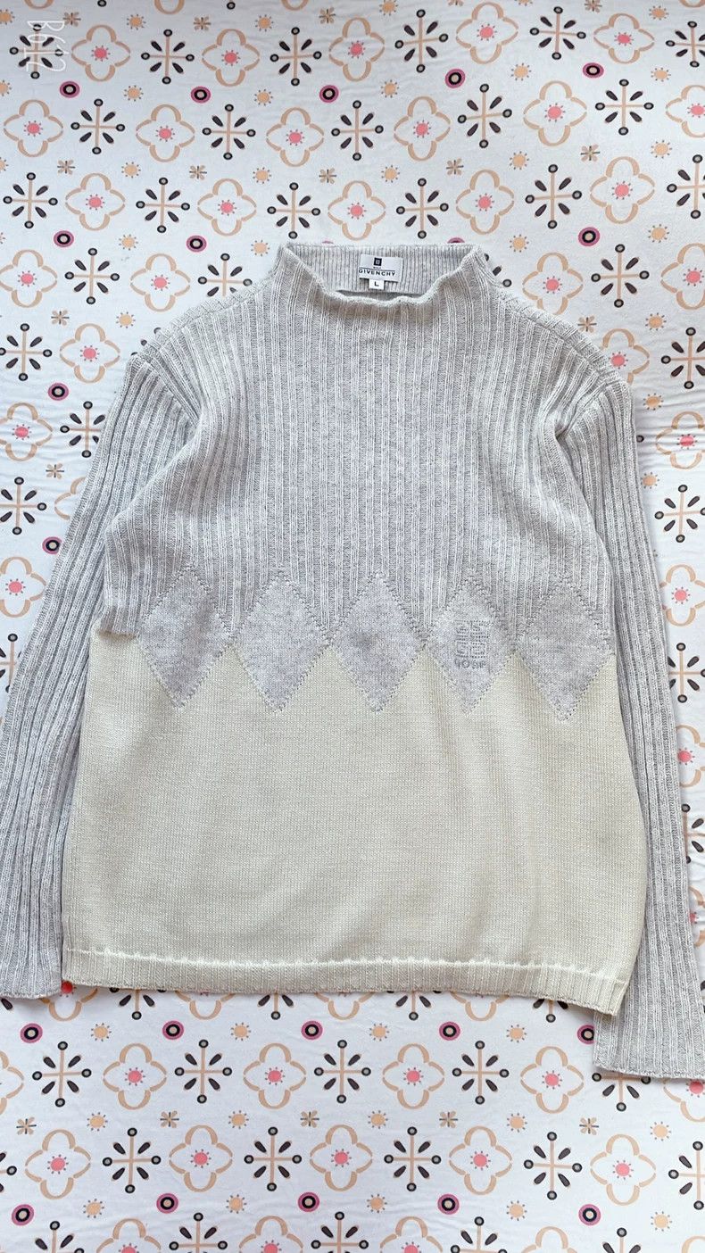 Givenchy givenchy ribbed sweater with diamond design Size US L / EU 52-54 / 3 - 1 Thumbnail