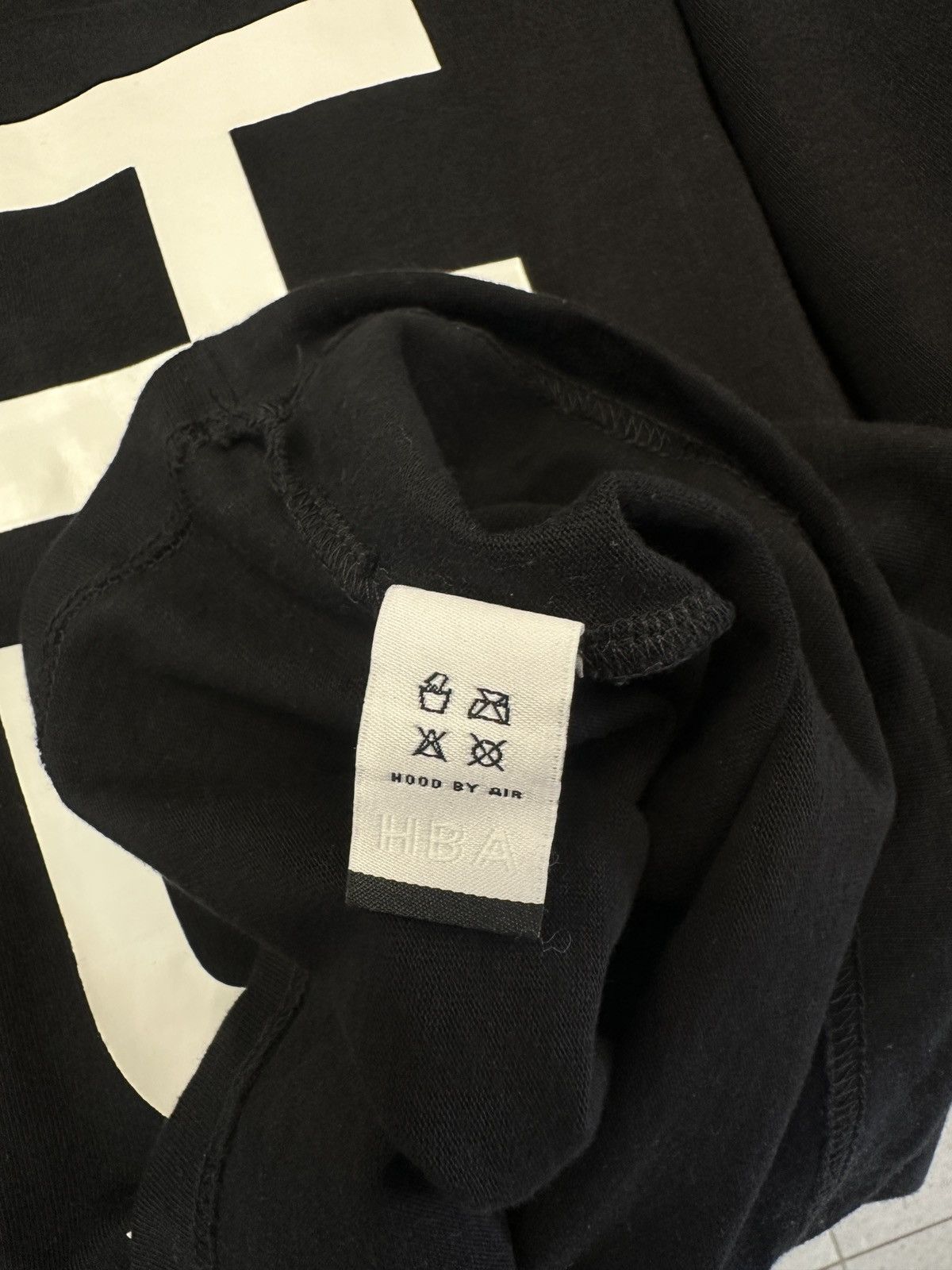 Hood By Air Hood By Air Classic Vertical Logo Tee Size US S / EU 44-46 / 1 - 6 Thumbnail