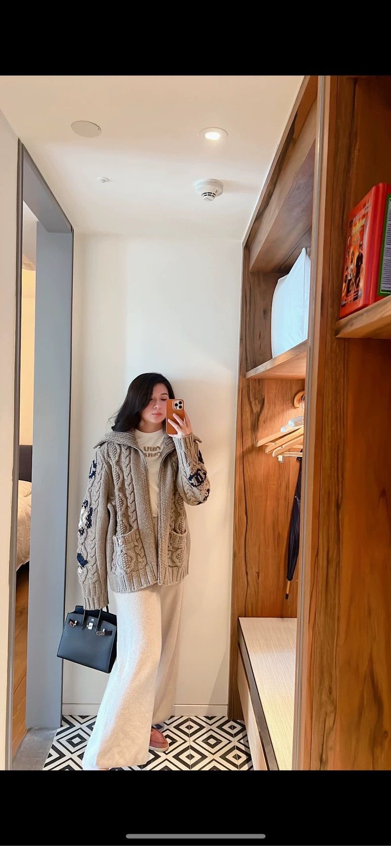 Chanel Chanel 24N Ski Series Popular Khaki Brown Knitted Jacket 25 Size XXS / US 00 / IT 34 - 8 Thumbnail