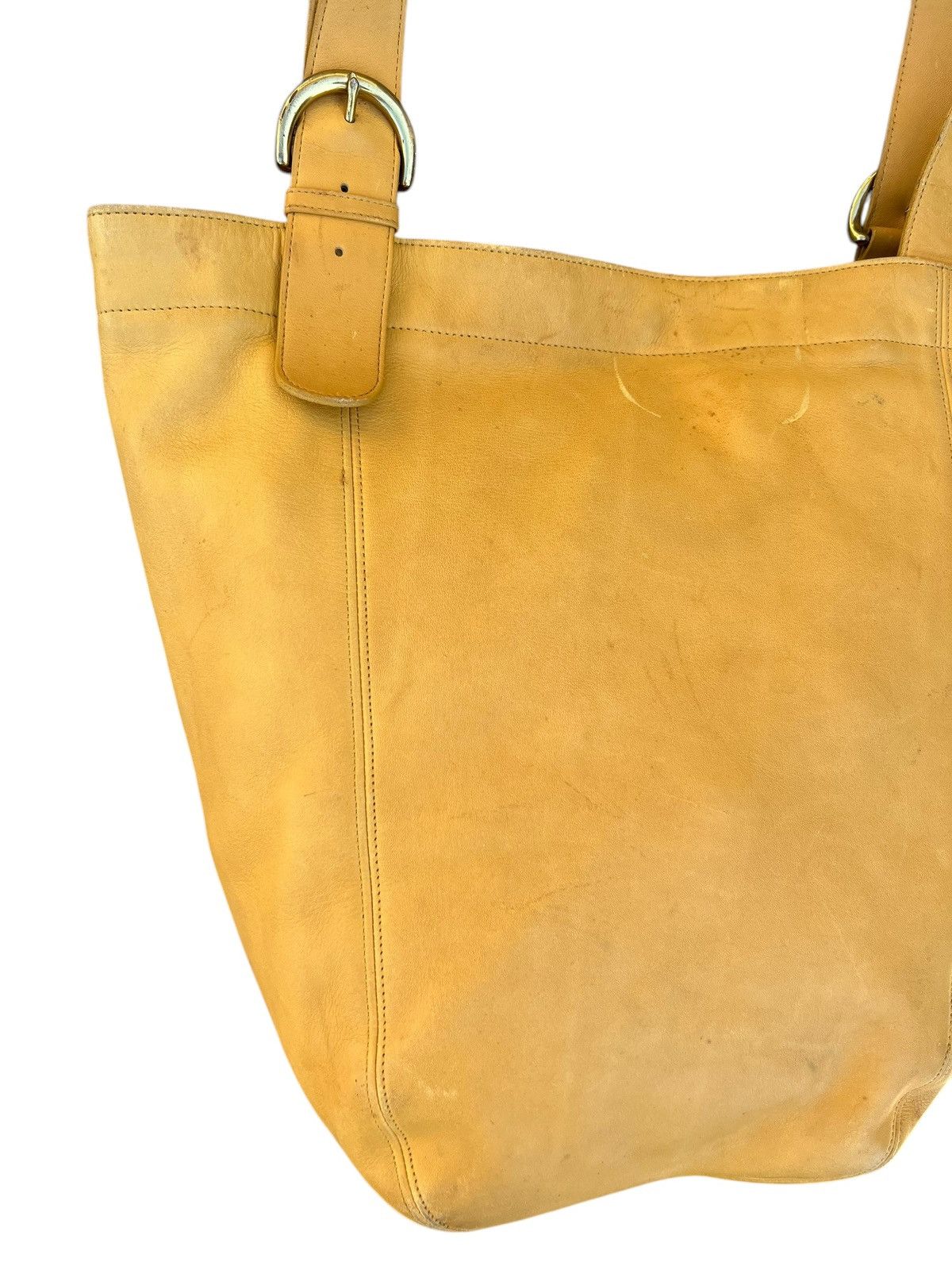 Leather Vintage 90s COACH Scratches Stains Patina Leather Tote Bag Size ONE SIZE - 10 Thumbnail