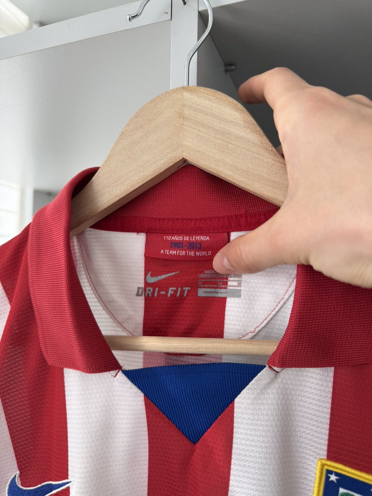 Nike Nike Atletico Madrid 2013 2014 Home Jersey Size US M / EU 48-50 / 2 - 8 Thumbnail