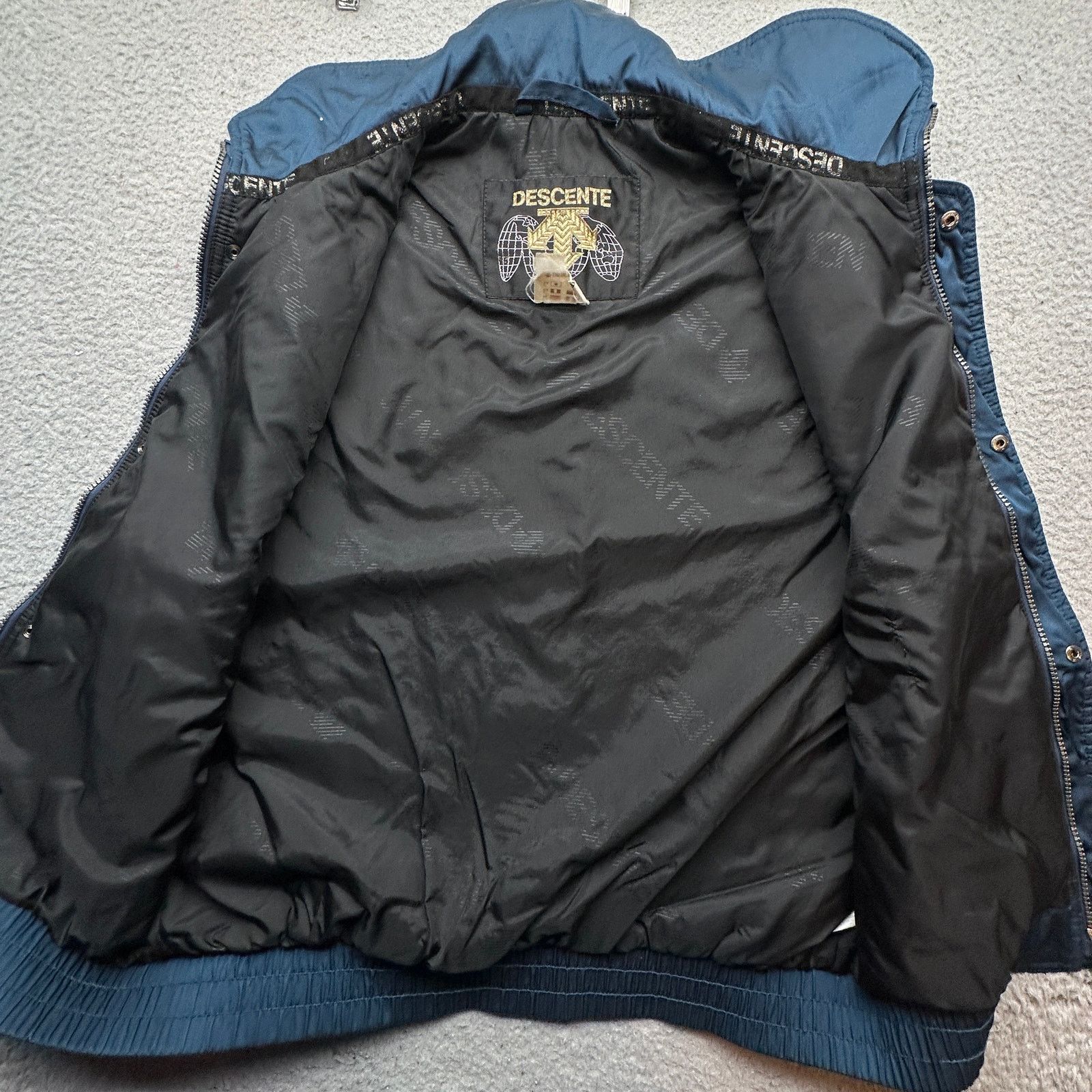 Descente VTG 90s Descente Ski Full Zip Vest XL Navy Blue Hong Kong Size US XL / EU 56 / 4 - 9 Thumbnail