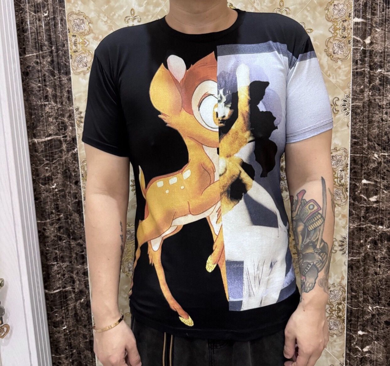 Givenchy Givenchy black logo deer print cotton short sleeved T-shirt Size US M / EU 48-50 / 2 - 3 Thumbnail