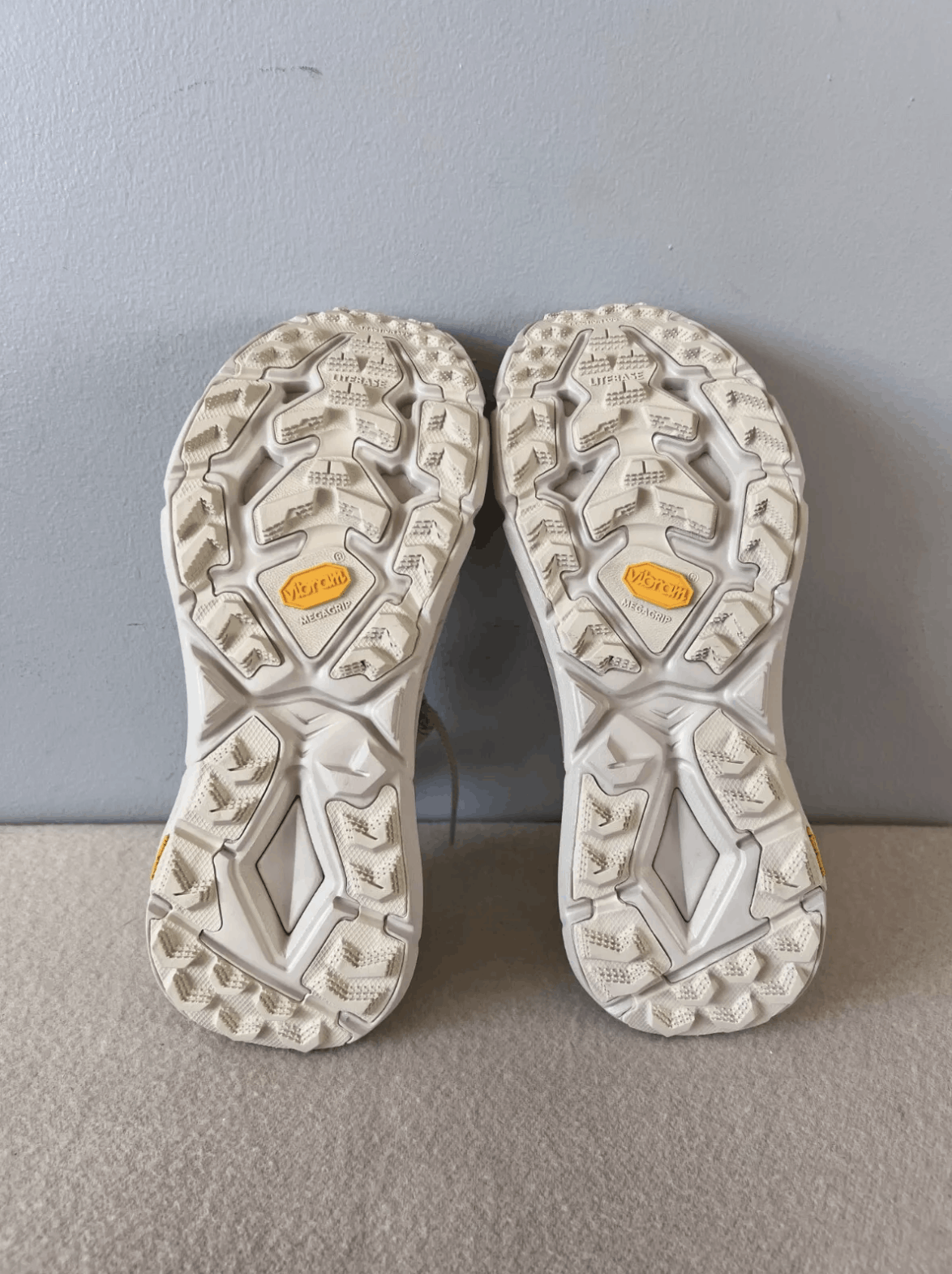 Hoka × Satisfy Satisfy Running Hoka One One Mafate Trail in Bone White Size US 9 / EU 42 - 6 Thumbnail