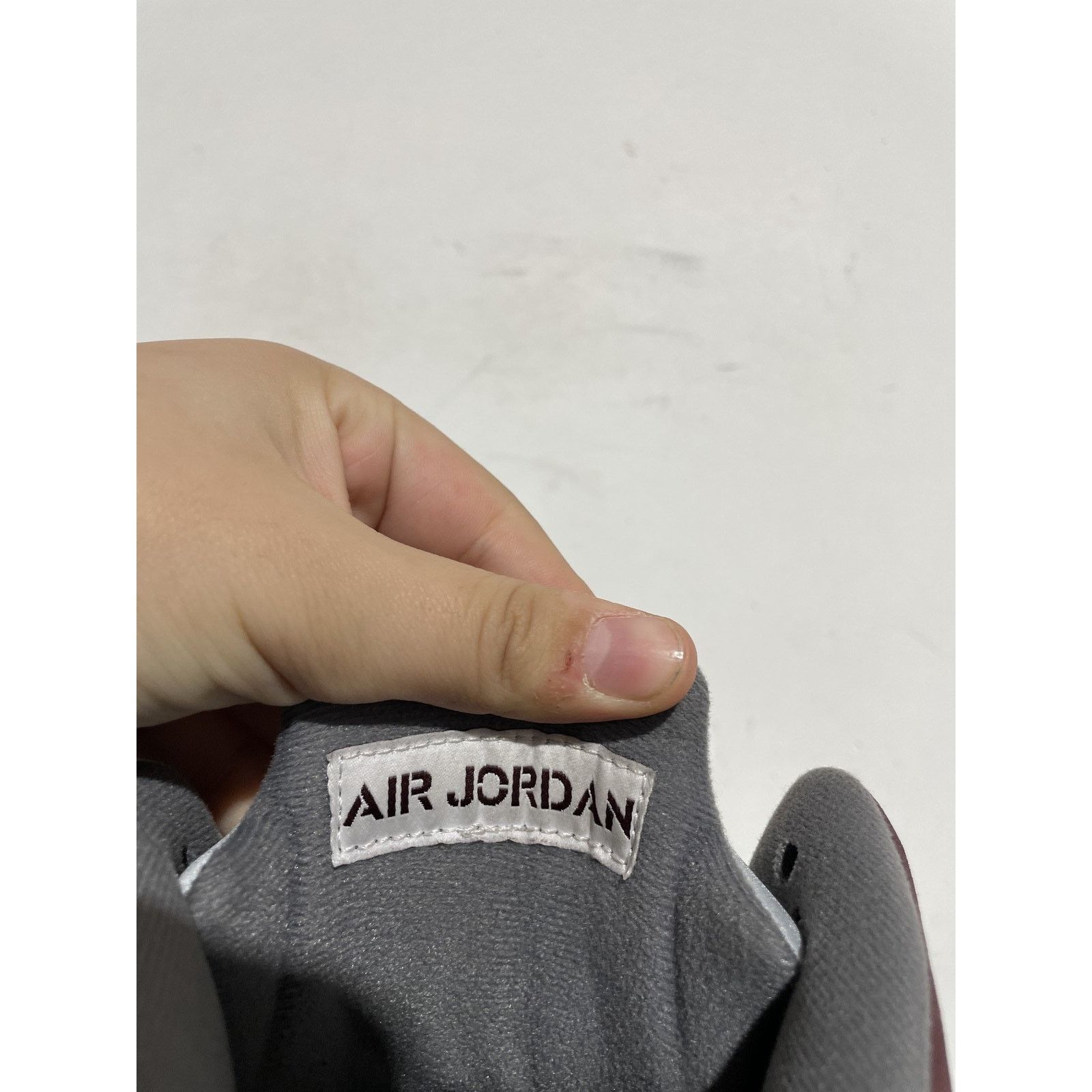 Jordan Brand JORDAN 5 BURGUNDY SIZE 11 PREOWNED Size US 11 / EU 44 - 8 Thumbnail