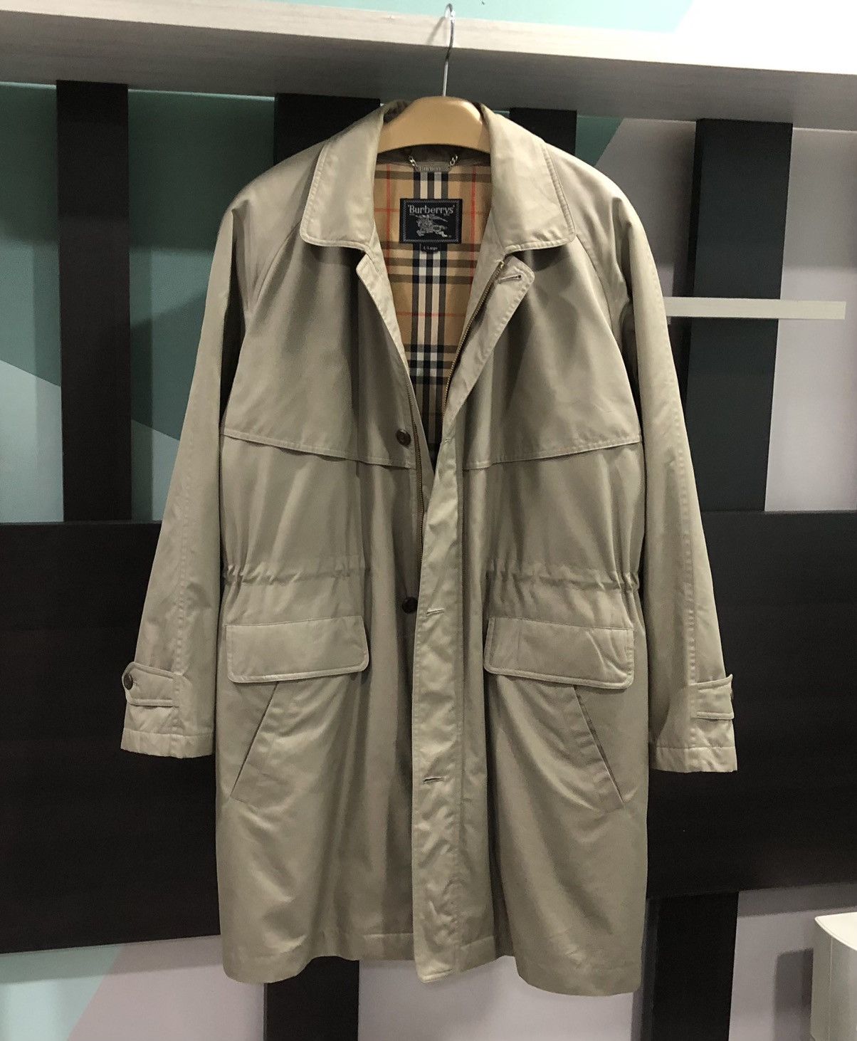 image of VTG Burberry London Lined Feathers Novacheck Puffer Jacket in Brown, Men's (Size Large)