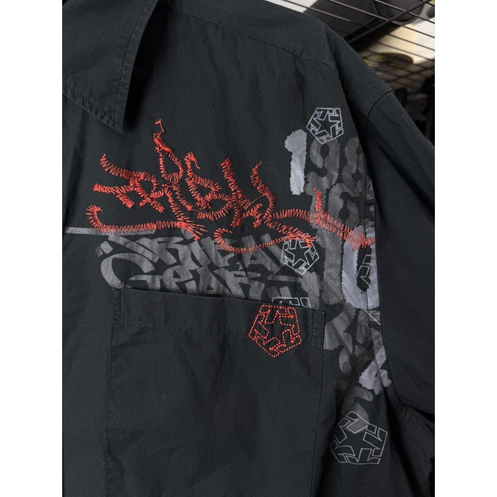 Tribal Streetwear Vintage Tribal USA Y2K Rap Hip Hop Style Shirt Tapout Jnco Size US L / EU 52-54 / 3 - 4 Thumbnail