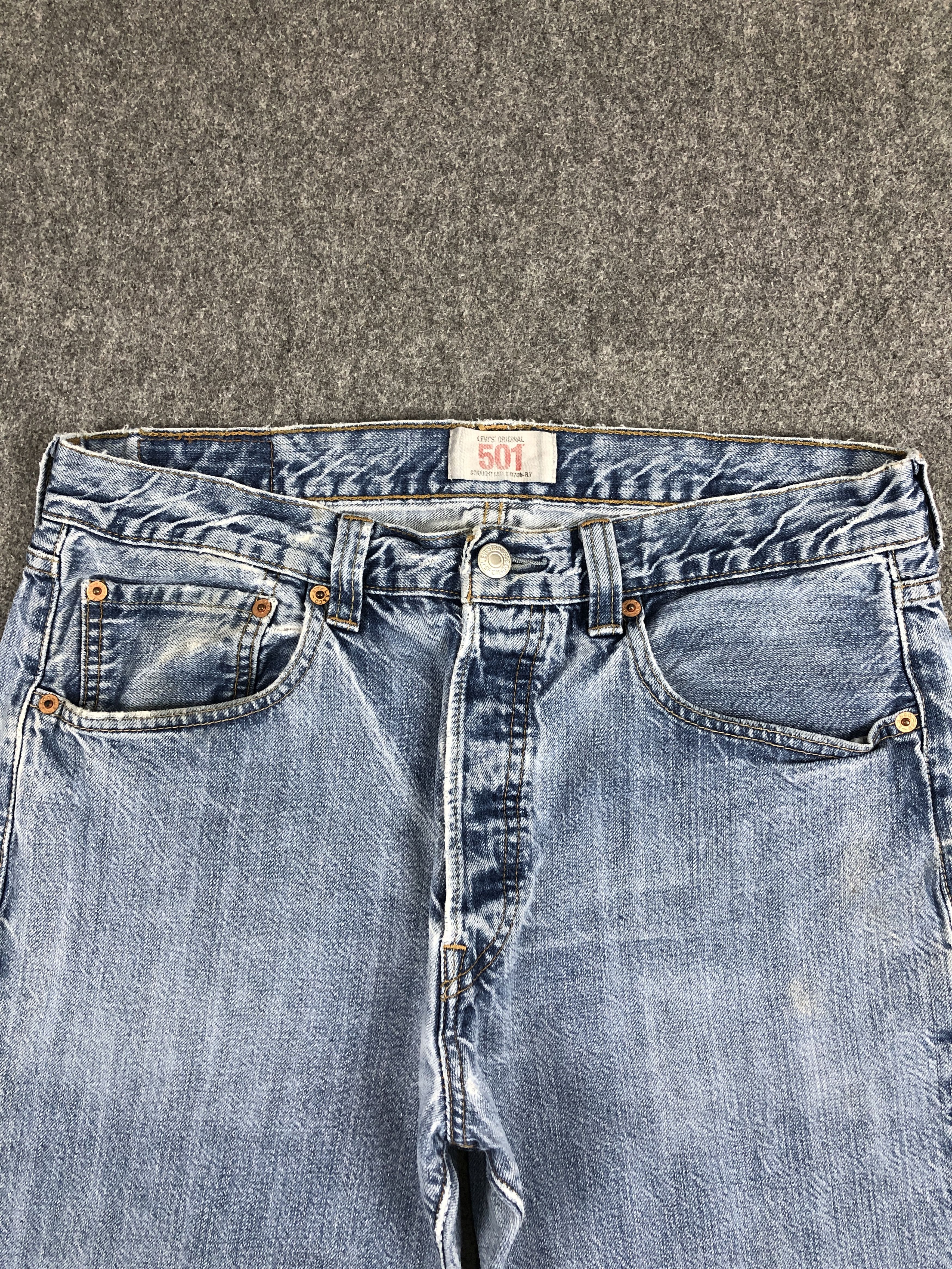 Levi's Vintage Levis 501 Blue Denim Jeans DP2242 Size US 31 - 2 Thumbnail