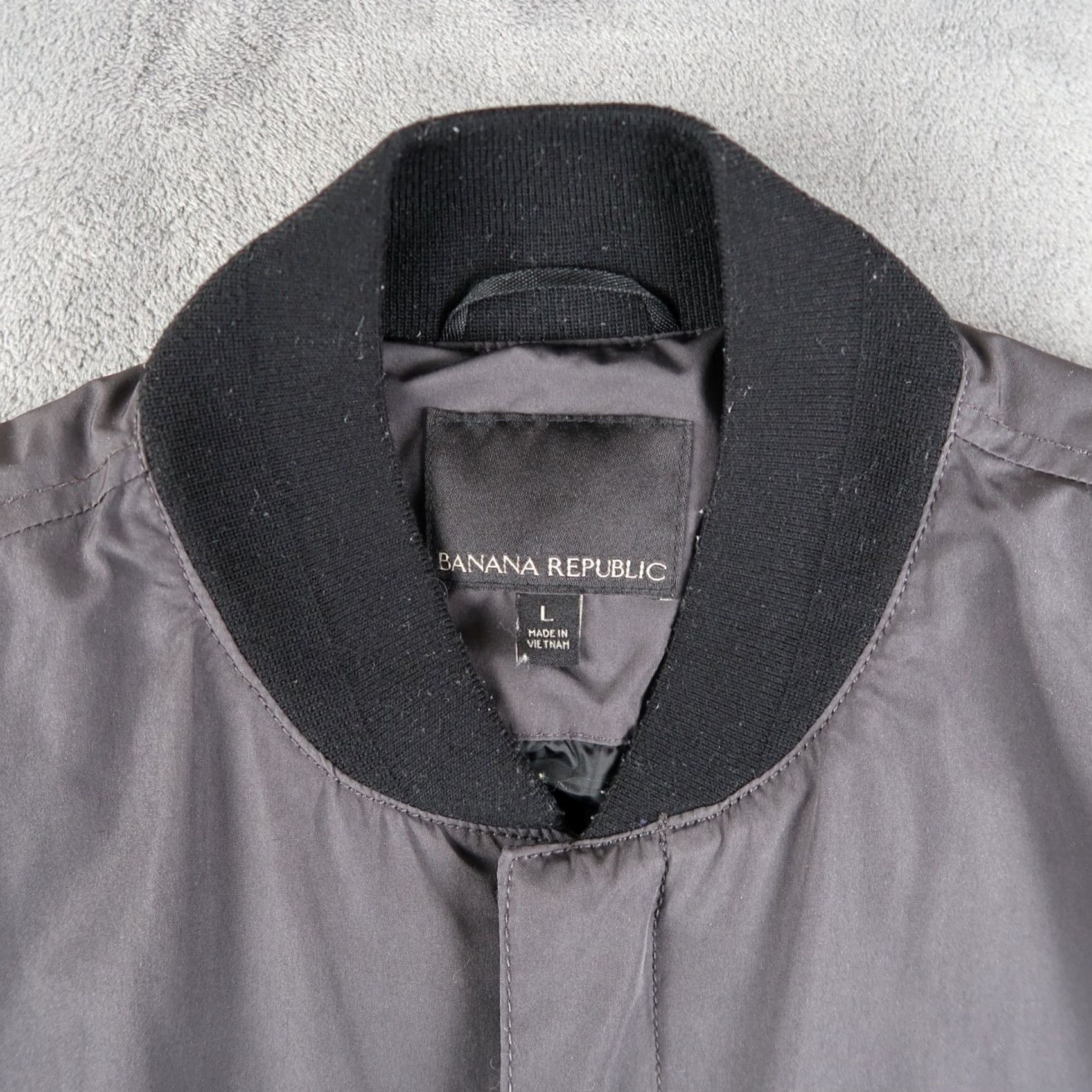 Banana Republic Banana Republic Full Zip Water Resistant Bomber Jacket Men L Gray Size US L / EU 52-54 / 3 - 4 Thumbnail