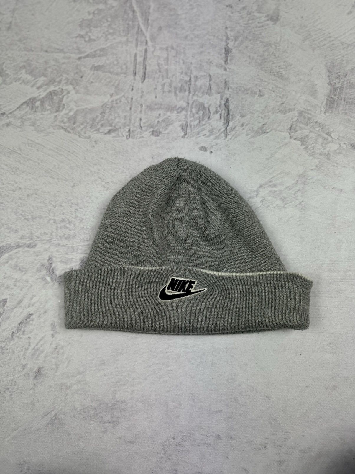 Nike Nike double-sided winter hat 90’ Size ONE SIZE - 1 Thumbnail