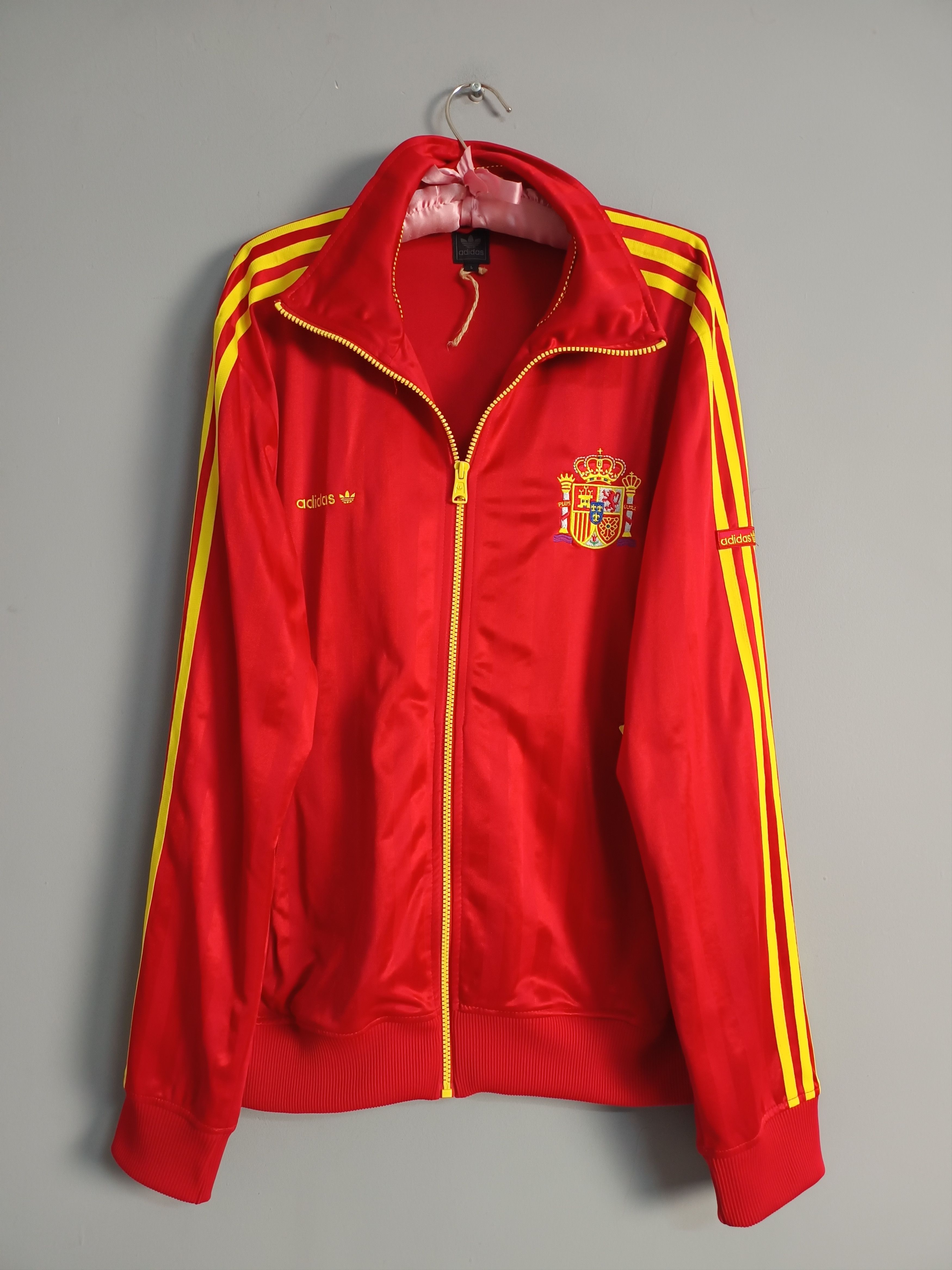 Adidas × Vintage Vintage adidas spain sweatshirt 2010 jersey Size US L / EU 52-54 / 3 - 1 Thumbnail