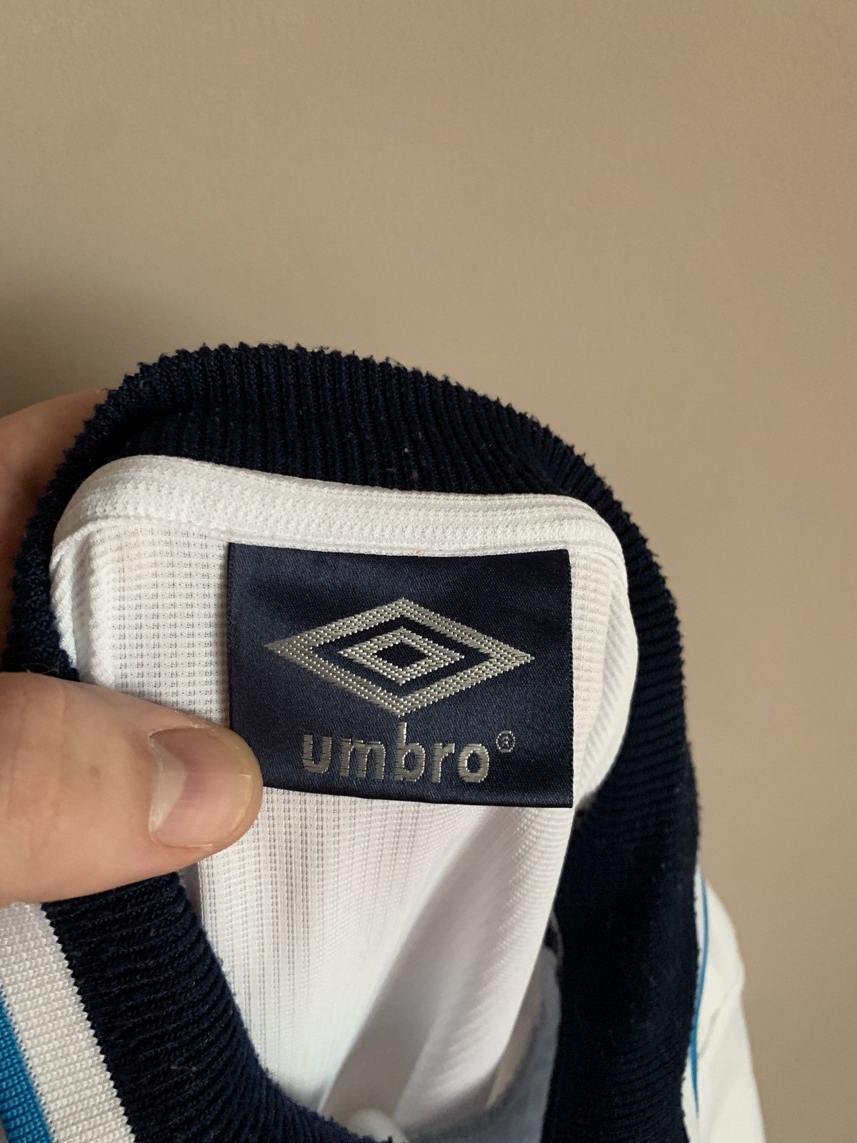 Umbro England 1995 Football Shirt Umbro Vintage Soccer Jersey Sz M Size US M / EU 48-50 / 2 - 15 Thumbnail