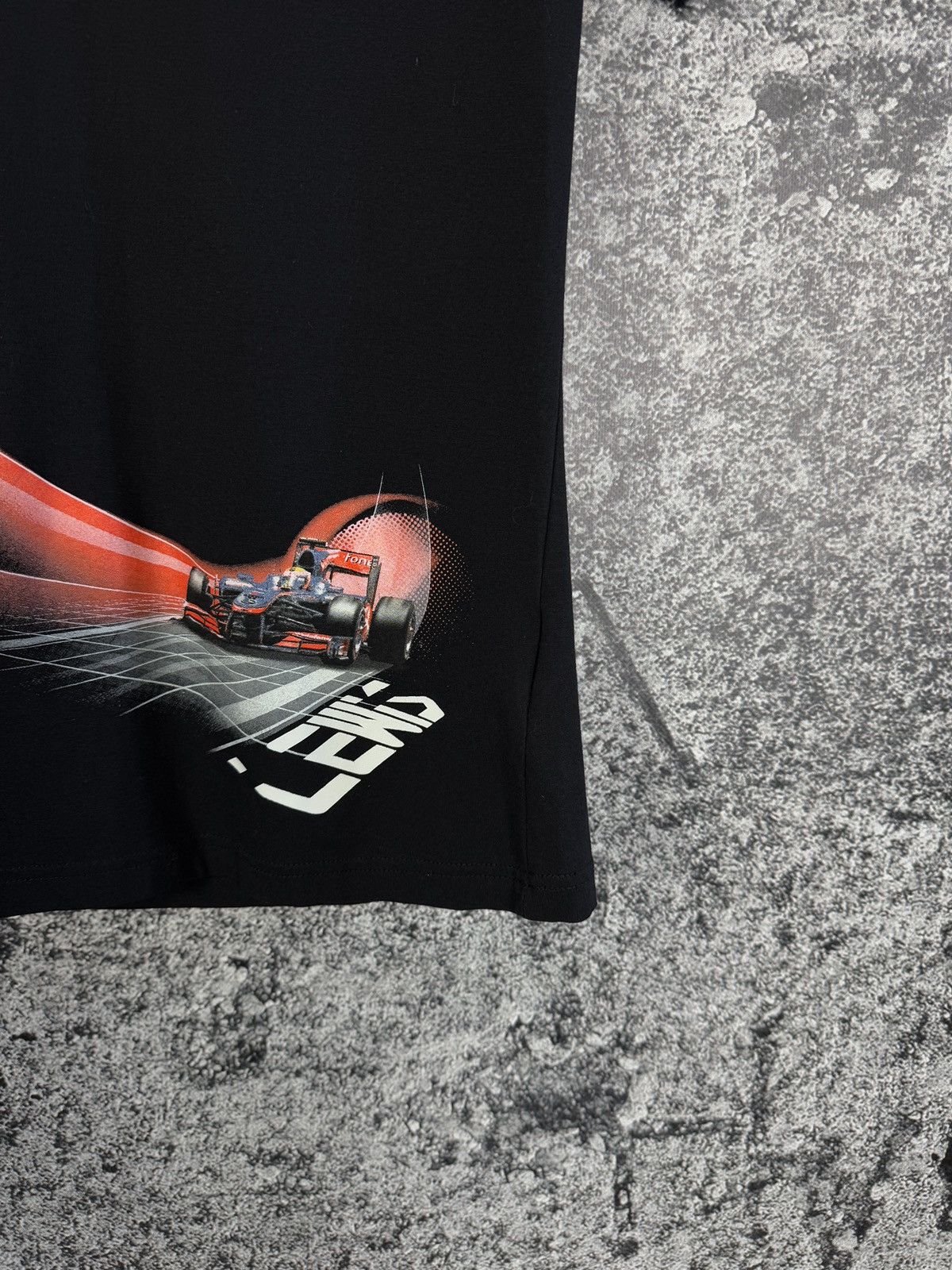 Formula 1 Formula 1 Vodafone McLaren Mercedes Racing T-Shirt Lewis XL Size XL / US 12-14 / IT 48-50 - 5 Thumbnail