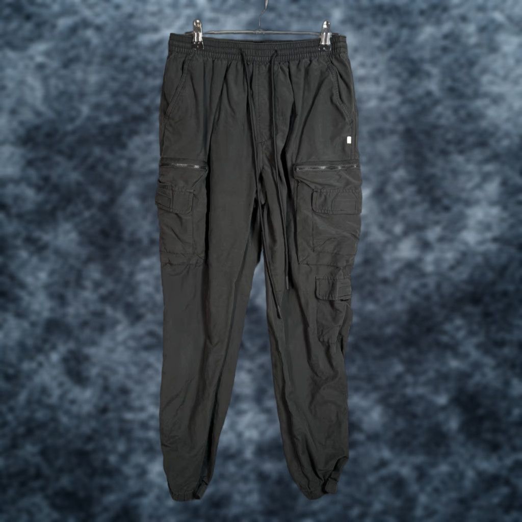 Vintage Standard Cloth Womens Cargo Jogger Pants M Black Cotton Blend Pockets 26in Inseam 29in Tapered Casual Vintage No Size 32" / US 10 / IT 46 - 1 Thumbnail