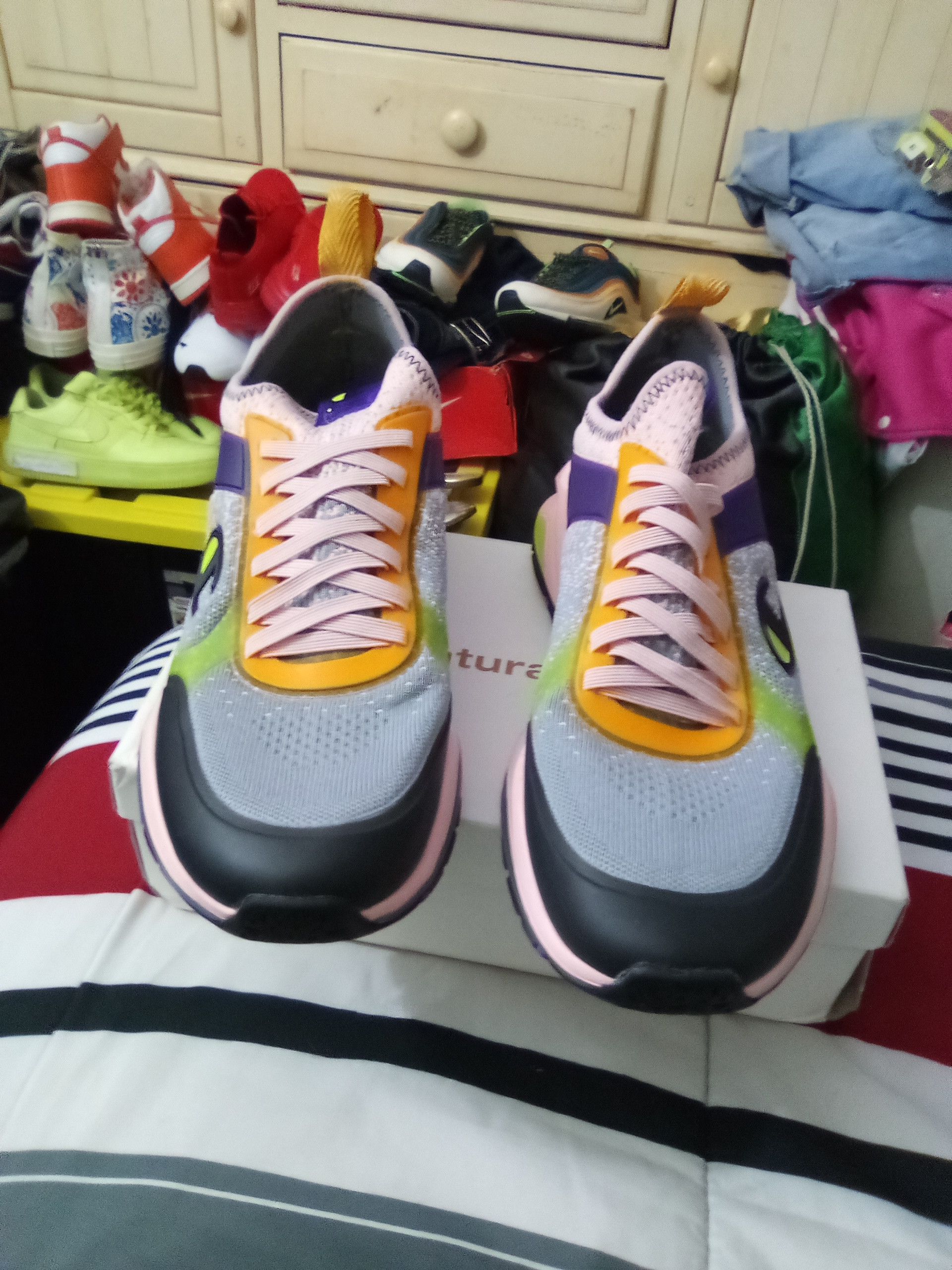 Champion Champion shoes Size US 11 / EU 44 - 1 Thumbnail