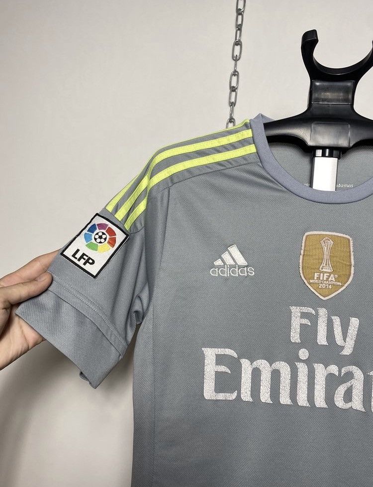 Other Adidas Real Madrid #7 Ronaldo 2015/16 Blockcocre Jersey Size US L / EU 52-54 / 3 - 3 Thumbnail