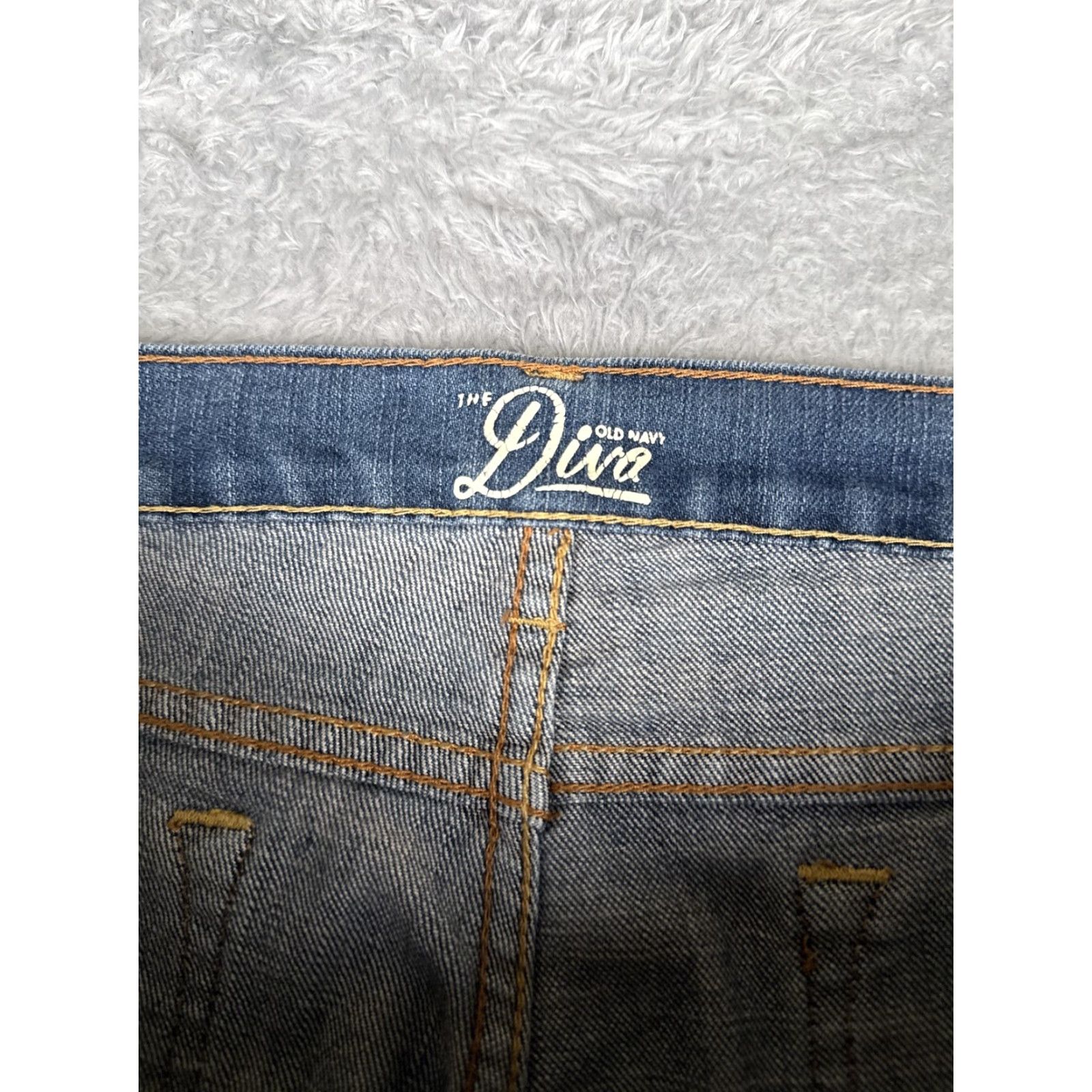 Old Navy Old Navy Jeans Womens 10 Short Blue The Diva Denim 5 Pocket Zip Fly Stretch 24L Size 32" / US 10 / IT 46 - 6 Thumbnail