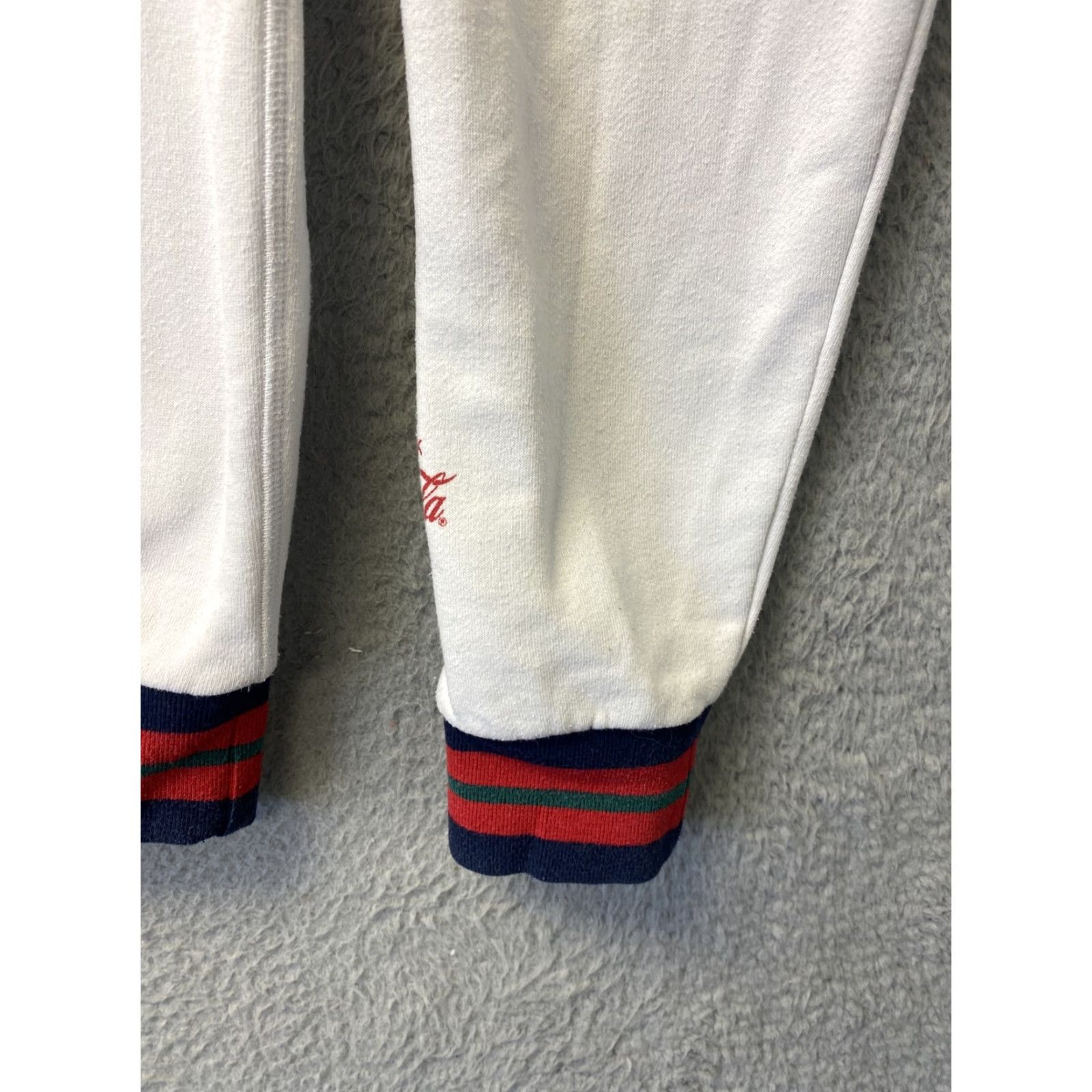 Vintage VINTAGE Coca-Cola Mens Crewneck Sweatshirt Size Medium White Cotton Blend Pullover 80s 90s Size US M / EU 48-50 / 2 - 3 Thumbnail