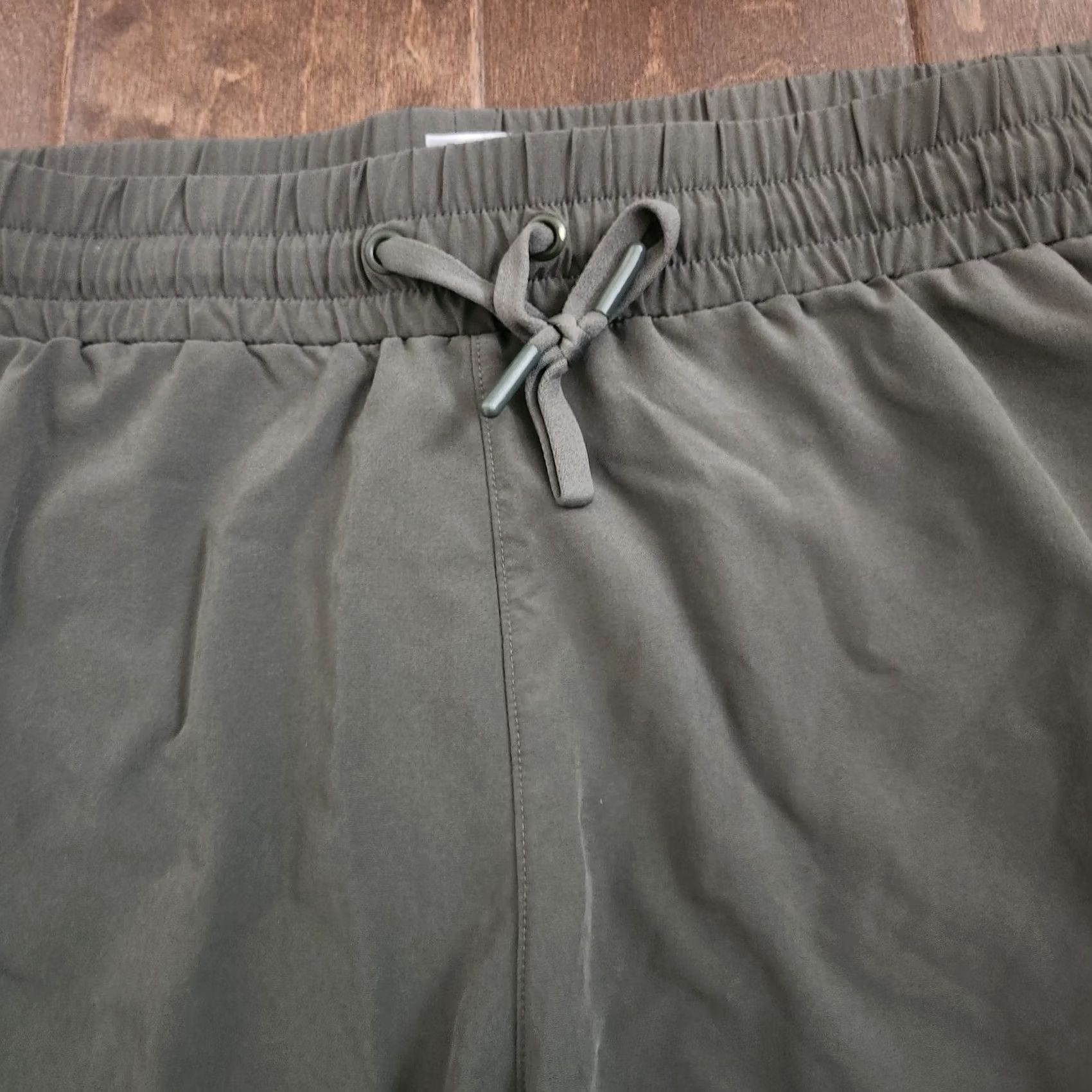 Olive VINTAGE? No. Size US 39 - 5 Thumbnail