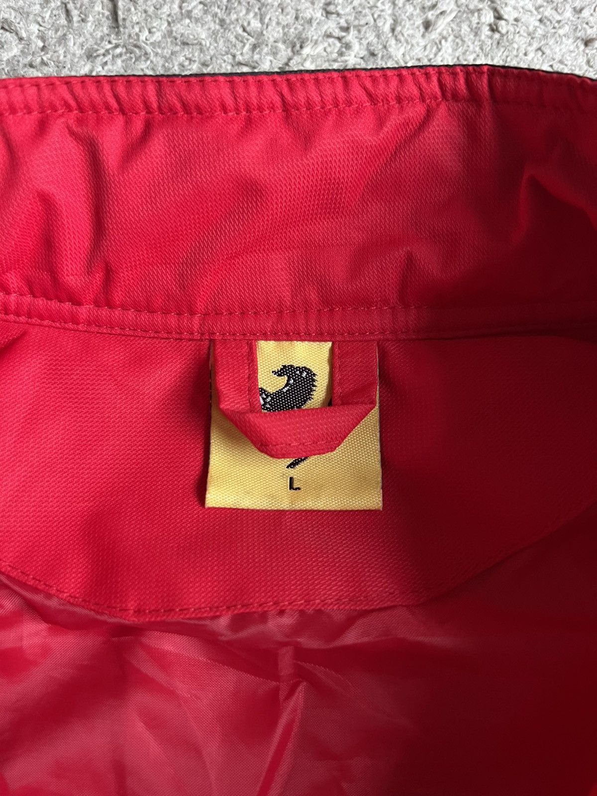 Ferrari × Formula 1 × Marlboro 🚨Rare Ferrari x Formula 1 x Marlboro Vintage Jacket🚨 Size US L / EU 52-54 / 3 - 7 Thumbnail