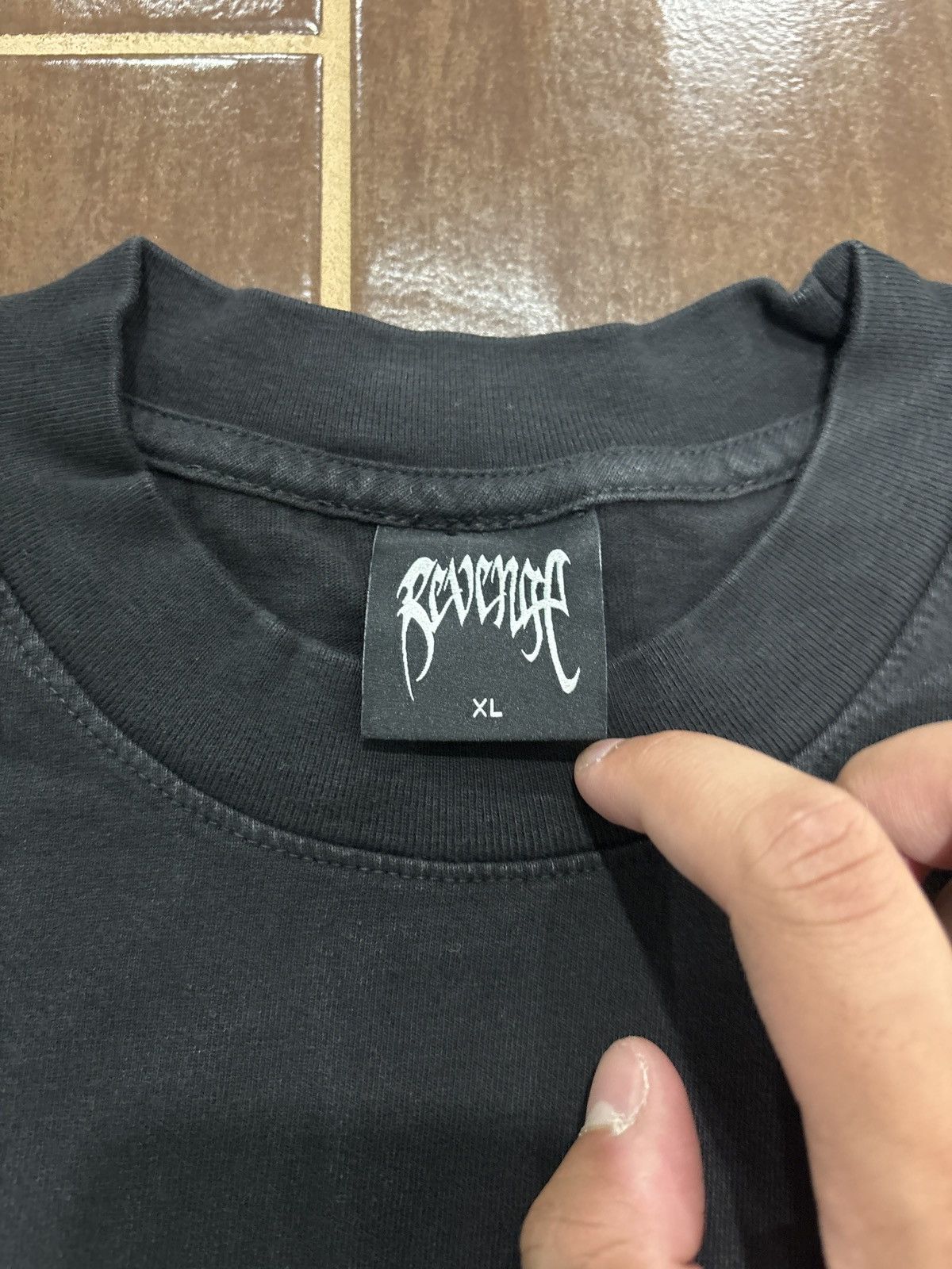 Revenge BRAND NEW Revenge Pink Gradient Lightning Tee Size XL Size US XL / EU 56 / 4 - 6 Thumbnail
