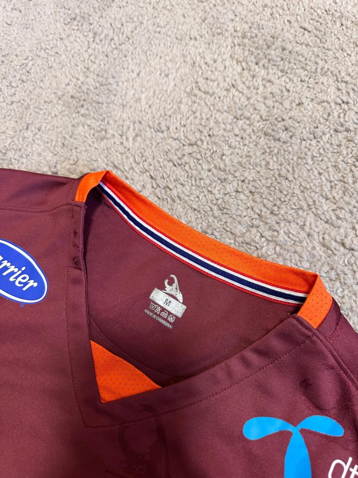 Other 2016 Chiangrai United Away Football Shirt Soccer Jersey Sz M Size US M / EU 48-50 / 2 - 5 Thumbnail