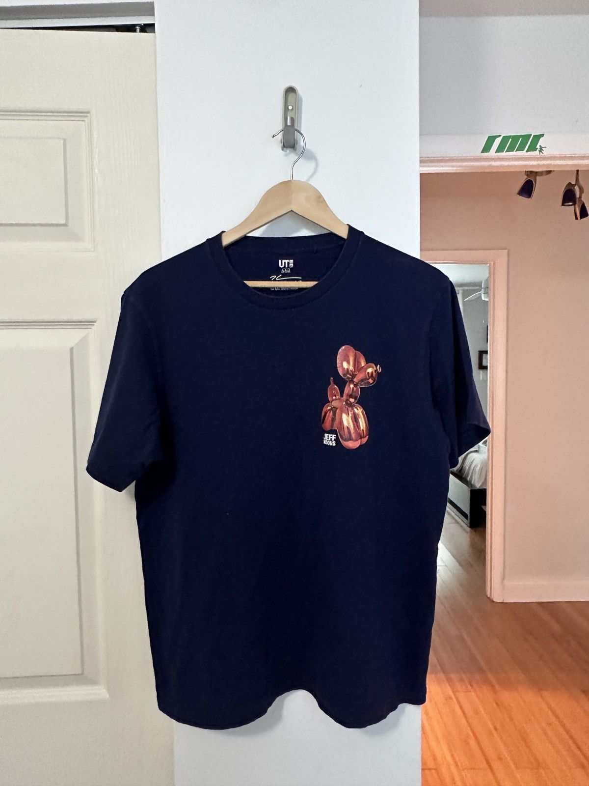 Uniqlo jeff koons nyc ballon exhibit tee Size US L / EU 52-54 / 3 - 1 Thumbnail